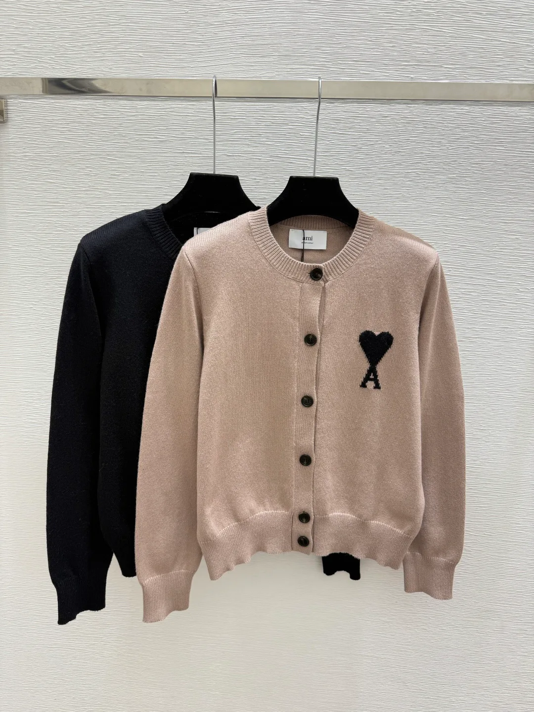 Women's Jumpers And Sweaters AMI PARIS 18468036