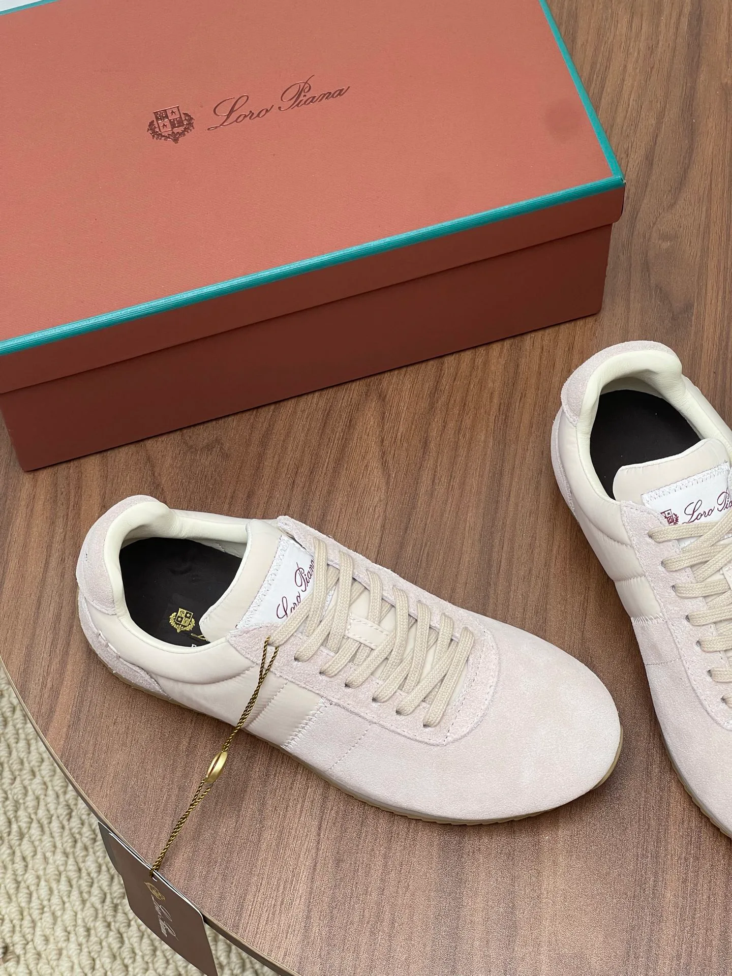 Women's Sneakers LORO PIANA 17787096