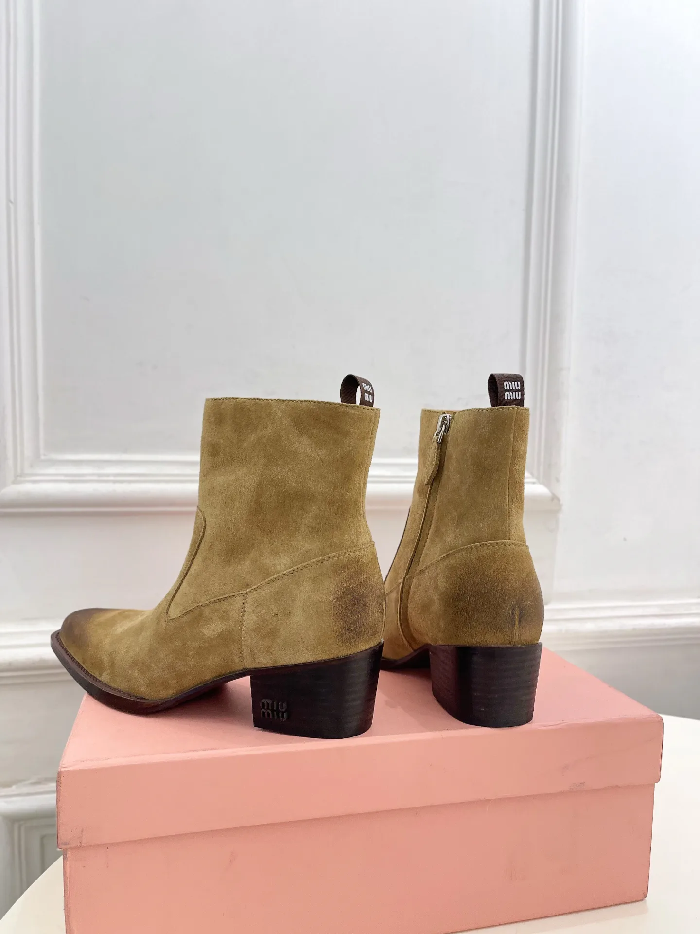 Women's Booties MIU MIU 18143152
