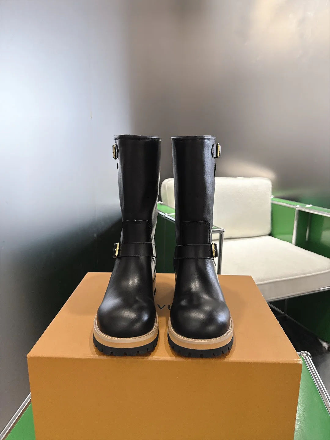 Women's Ankle Boots LOUIS VUITTON 18053351