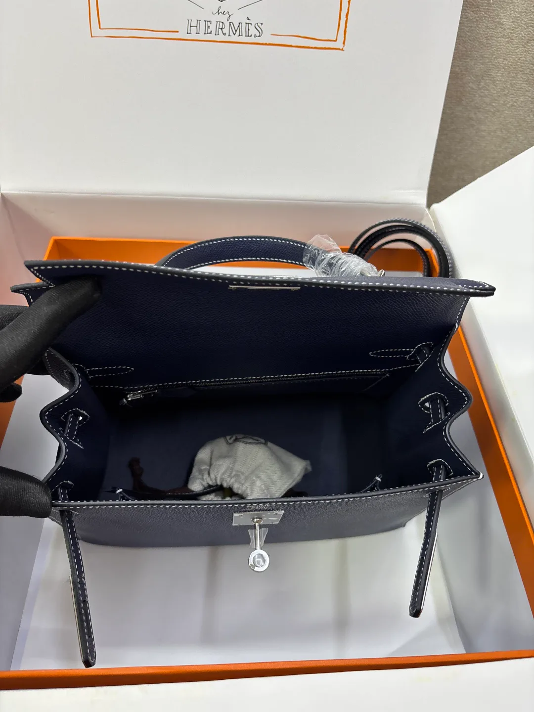 Women's Classic Handbags HERMES 17566623