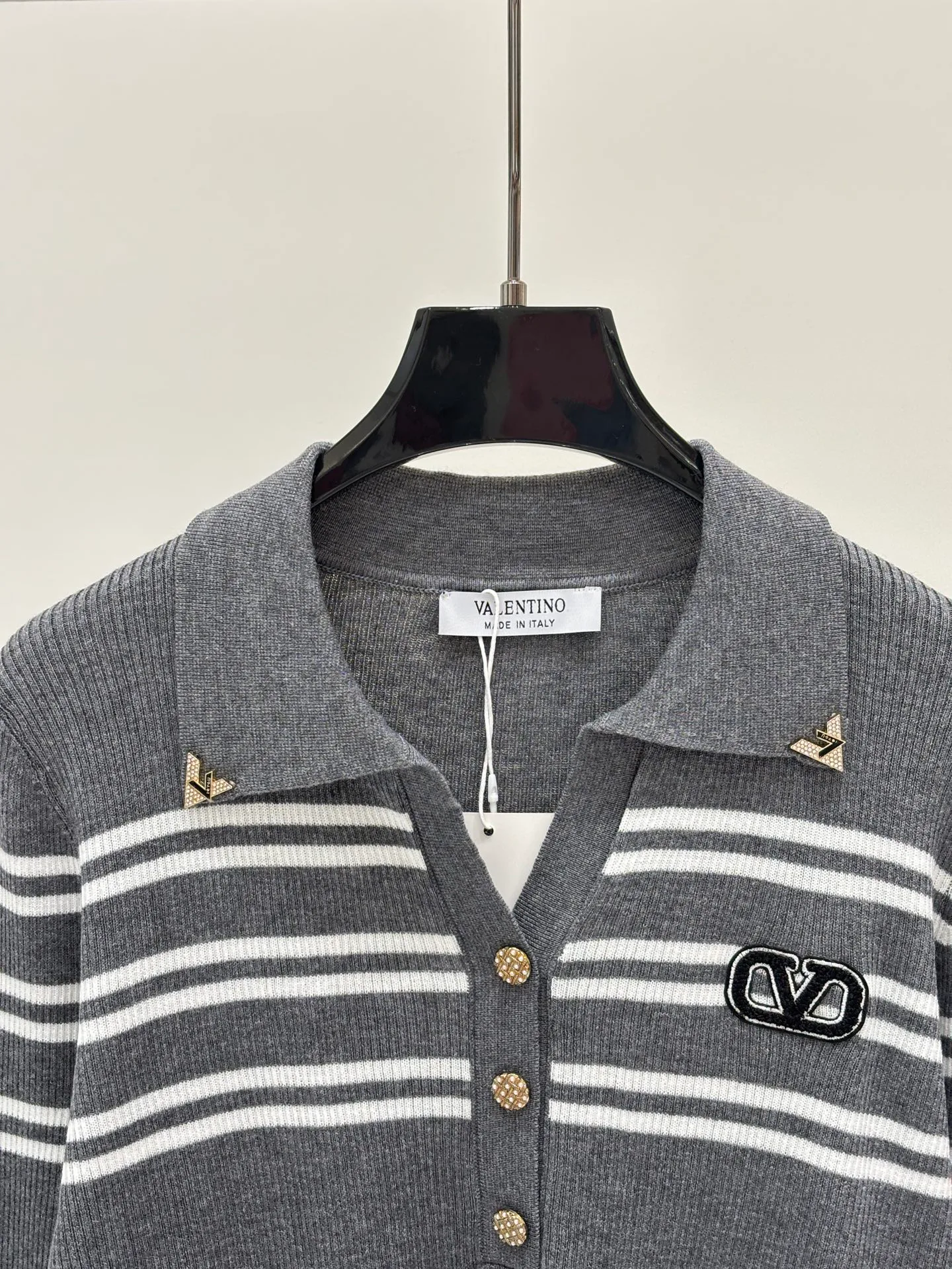 Women's Jumpers And Sweaters VALENTINO 18032617