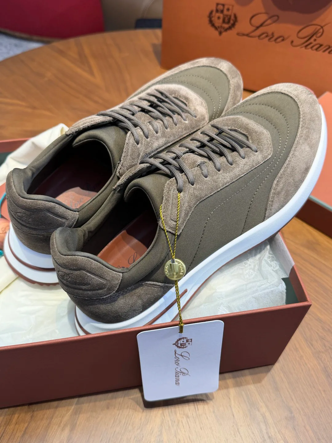 Men's Sneakers LORO PIANA 17973395