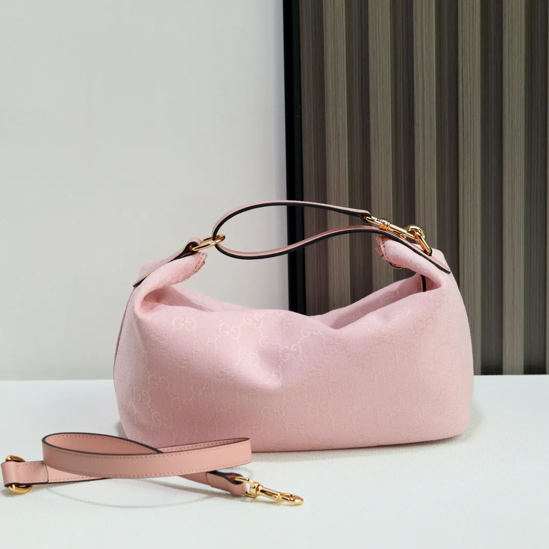 Women's Classic Handbags GUCCI 17947491