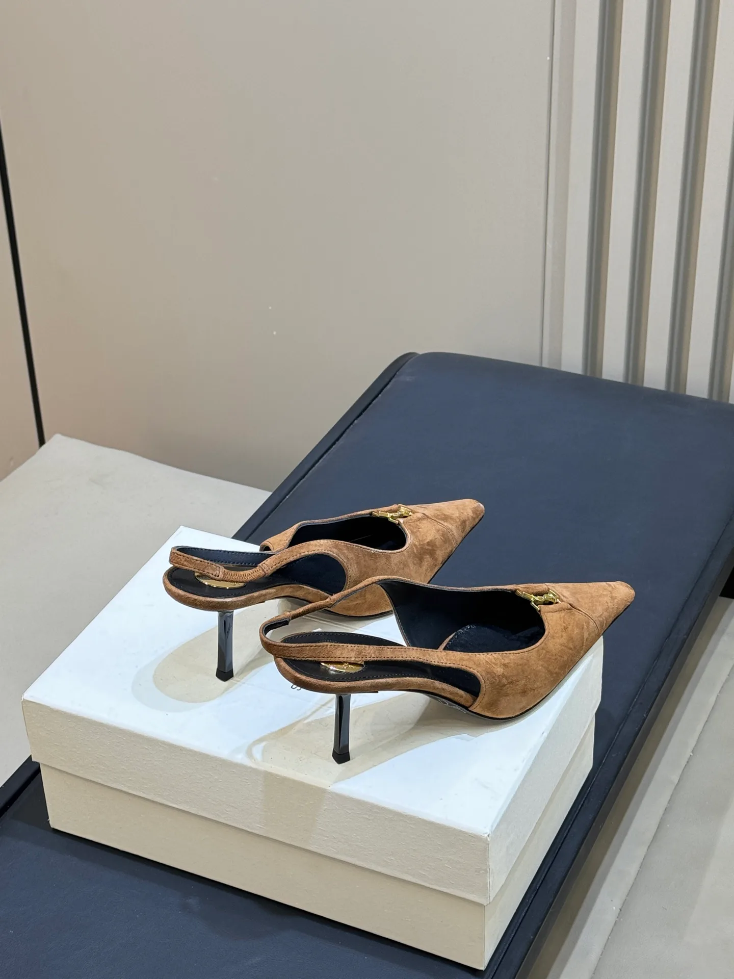 Women's Heels SAINT LAURENT 18073629