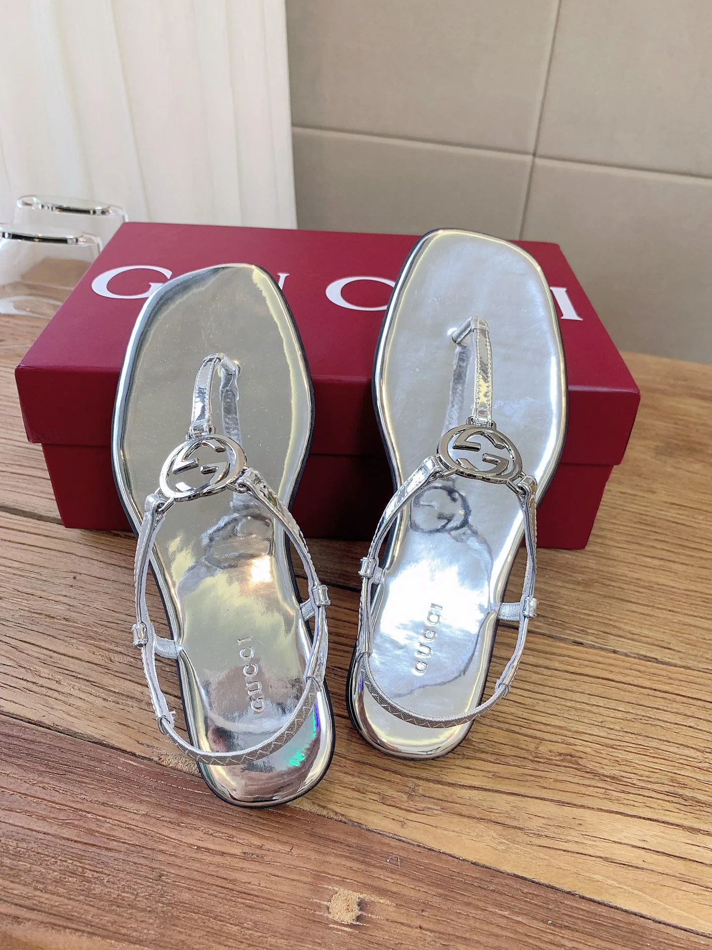 Women's Open-Toe Sandals GUCCI 16942043