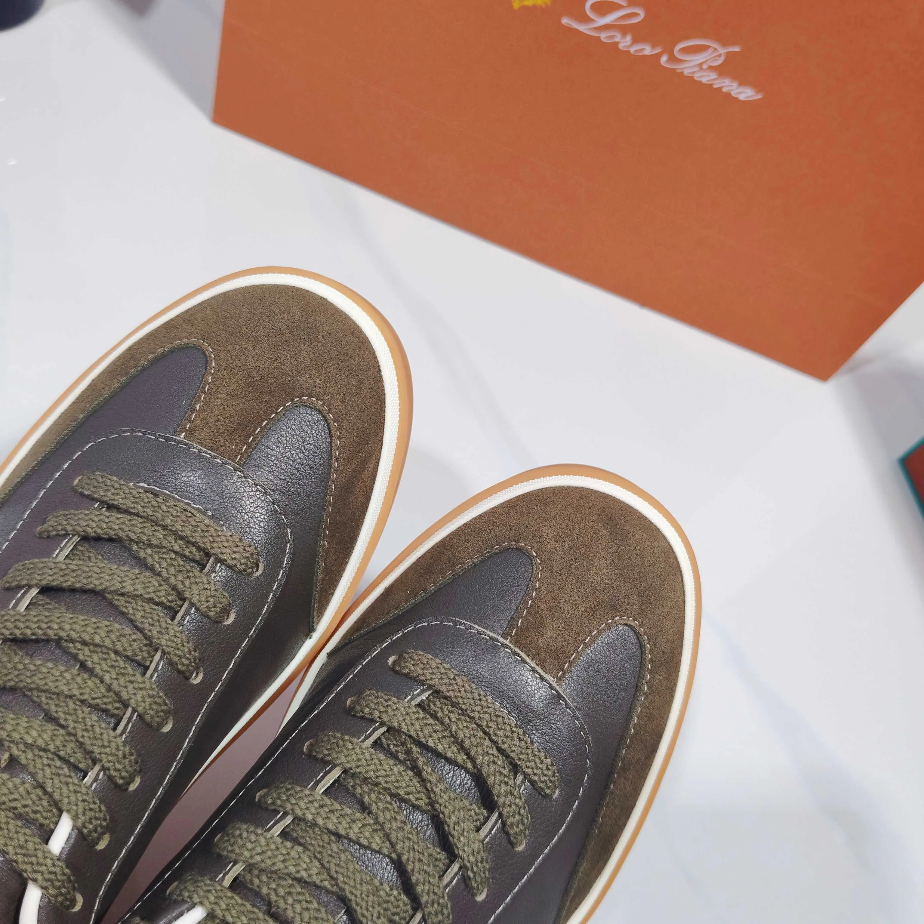 Women's Sneakers LORO PIANA 17961988