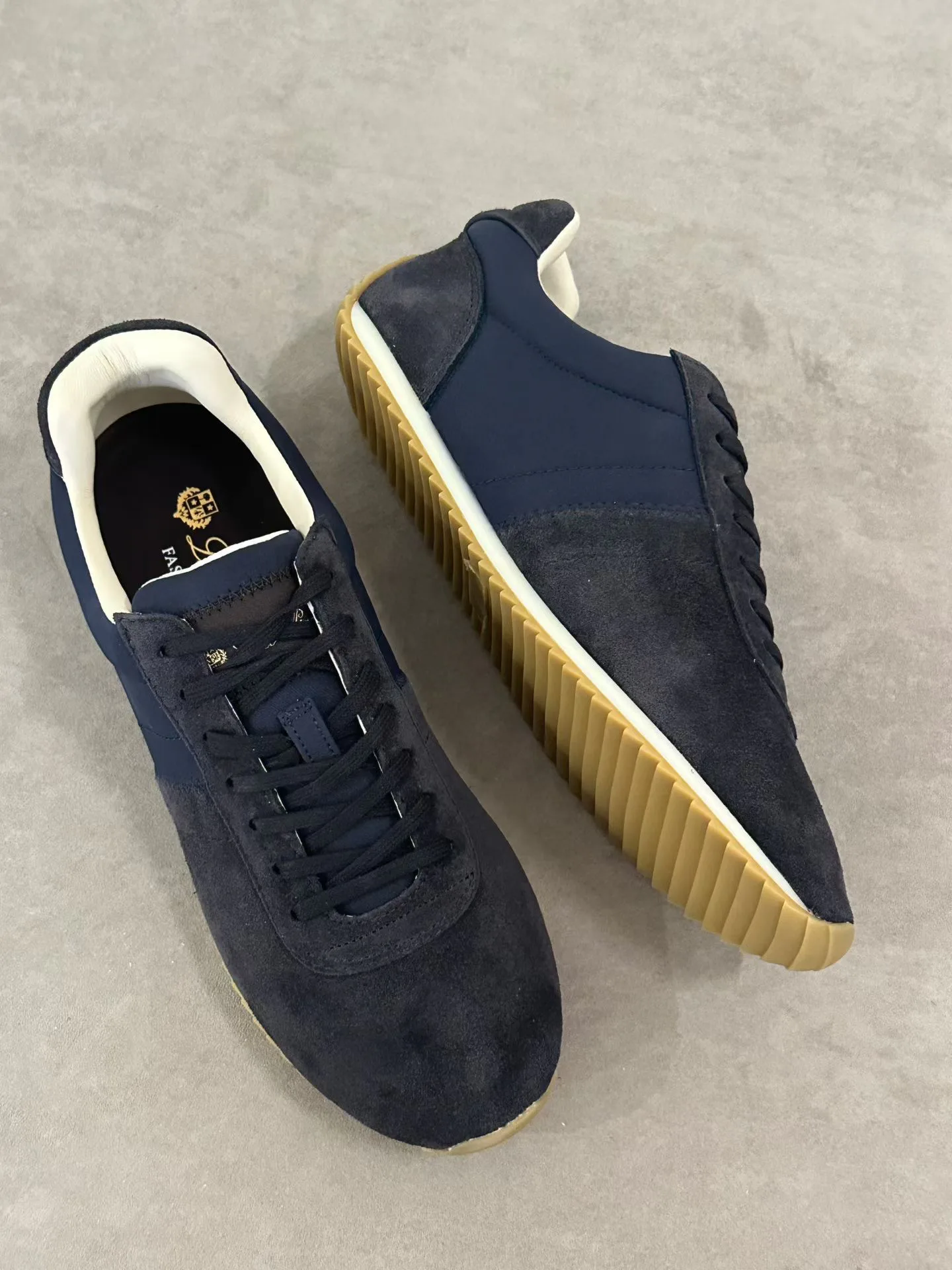 Women's Sneakers LORO PIANA 18267416