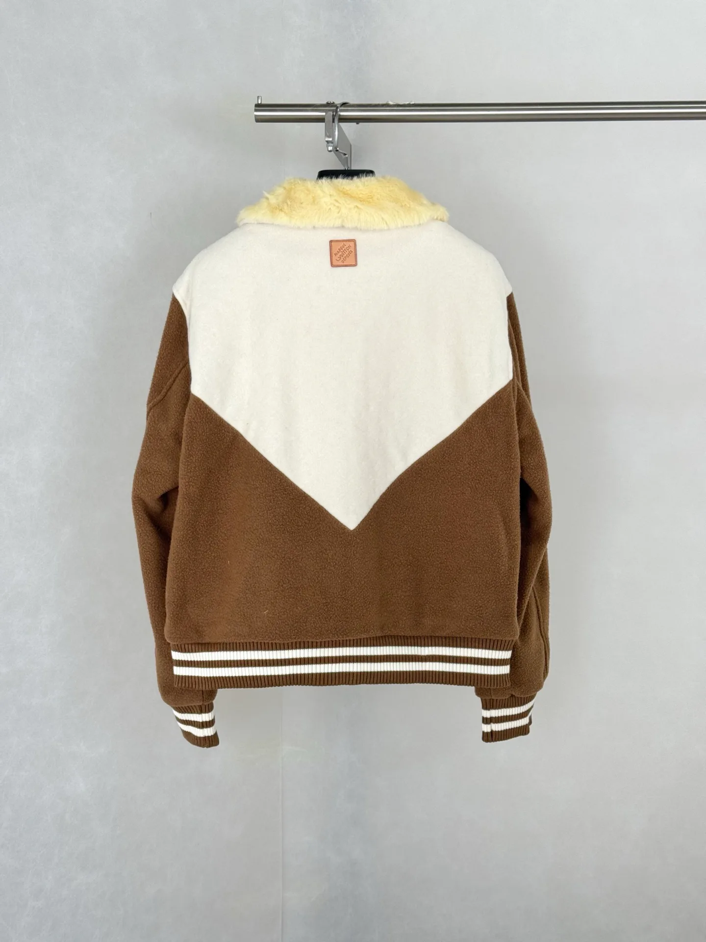 Куртки И Пуховики Мужские Louis Vuitton 18645181