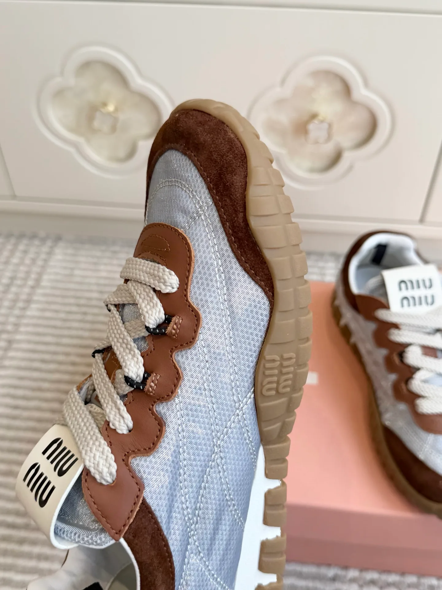 Кроссовки Женские Miu Miu 18559241
