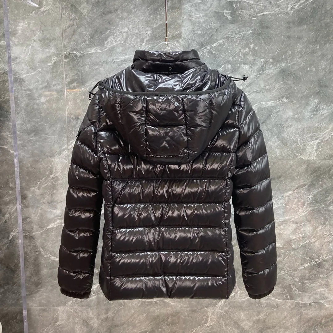 Women's Jackets And Down Jackets MONCLER 18184473