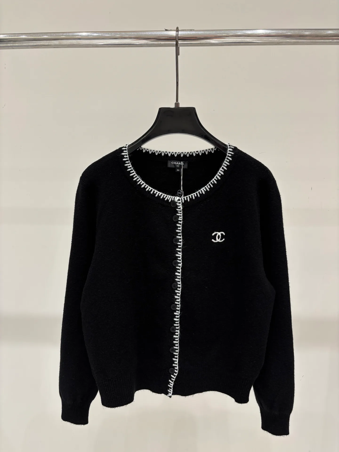Women's Jumpers And Sweaters CHANEL 18138032