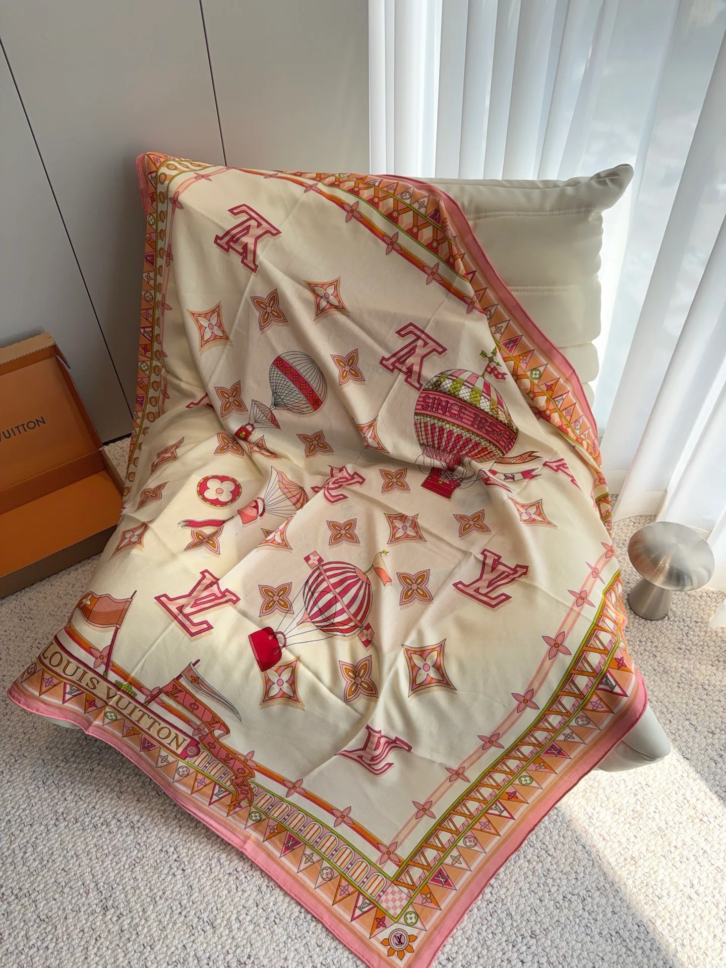 Silk Scarves LOUIS VUITTON 18322288