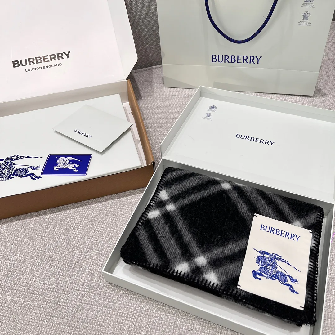 Scarves BURBERRY 17945216