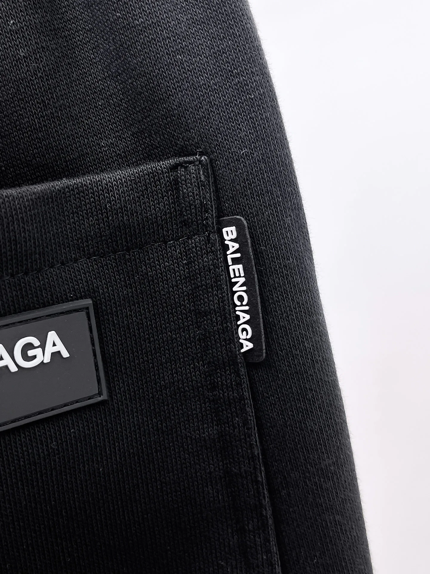 Men's Trousers BALENCIAGA 18399367