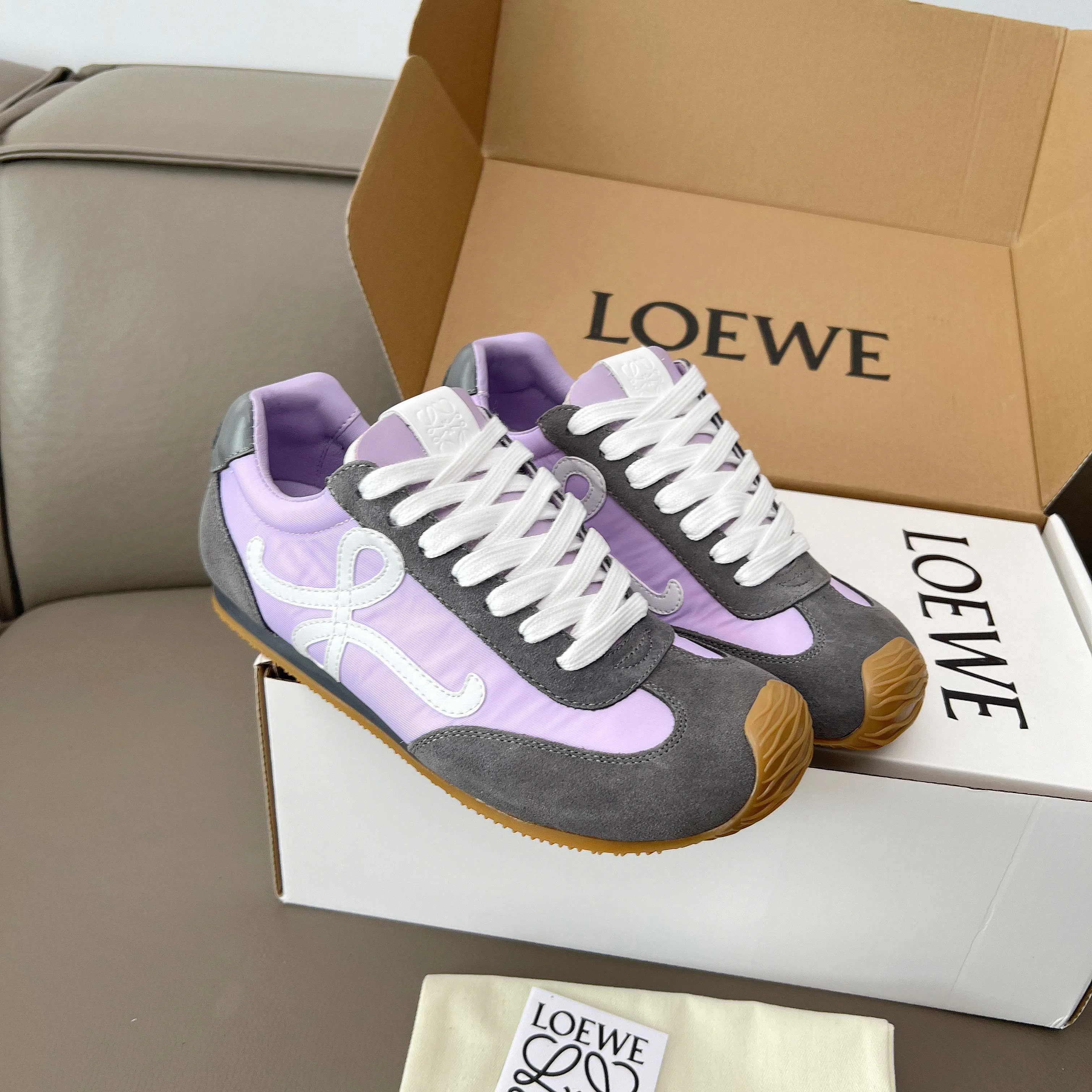 Women's Sneakers LOEWE 18011176