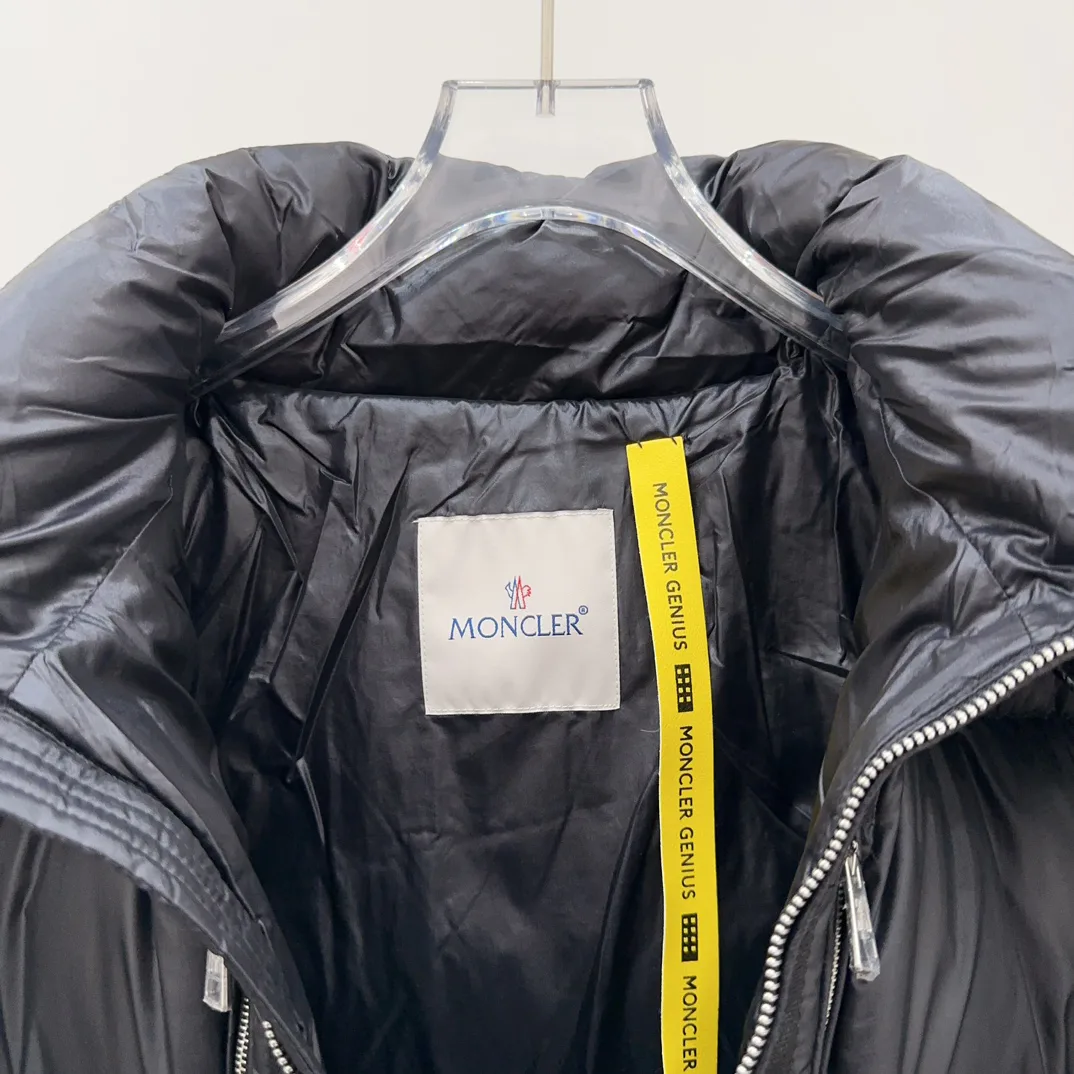 Куртки И Пуховики Мужские Moncler 18581641