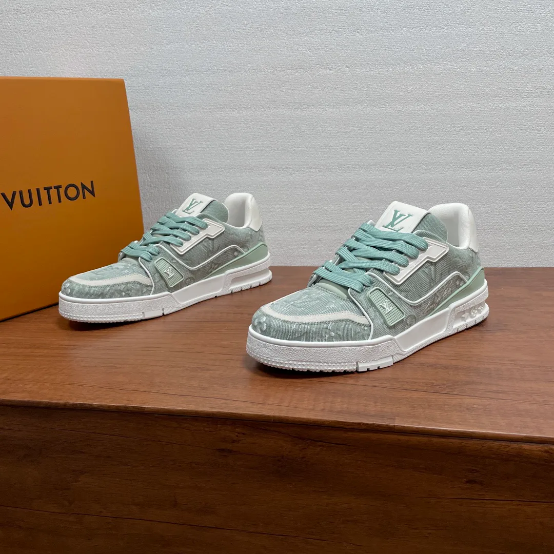 Men's Sneakers LOUIS VUITTON 17971449