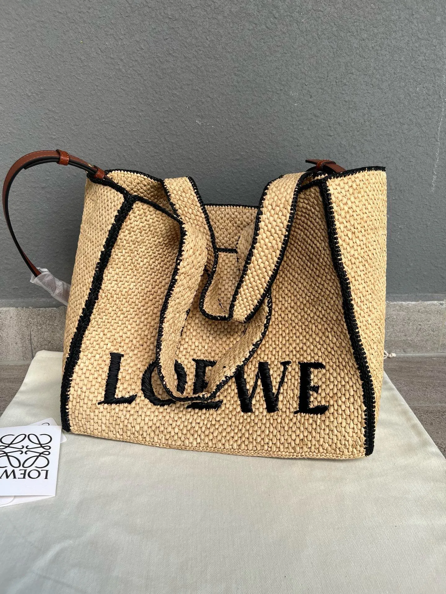 Women's Classic Handbags LOEWE 17673876