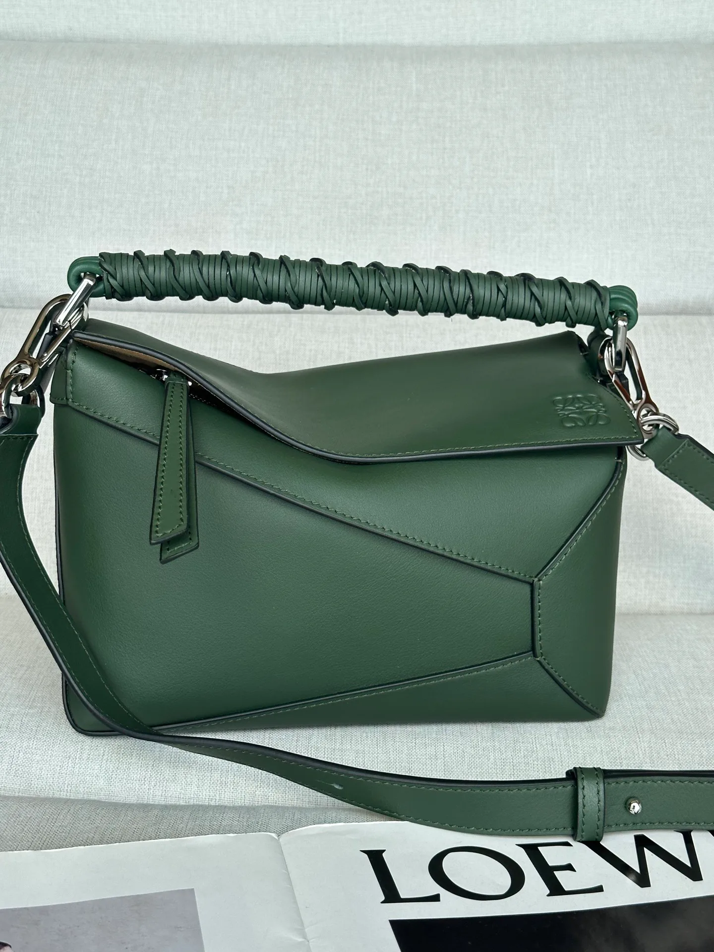 Women's Classic Handbags LOEWE 17271522