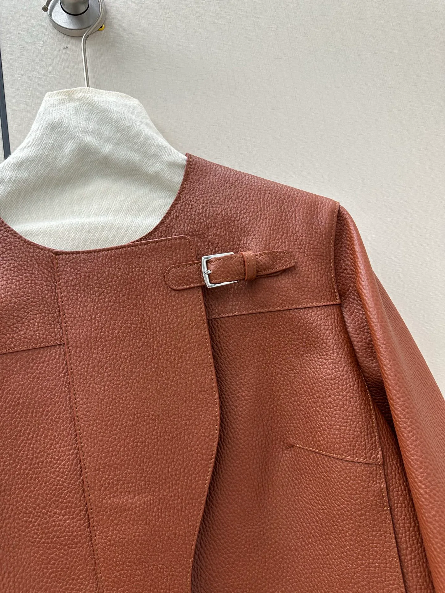 Women's Leather Jackets And Sheepskin Coats HERMES 18130757