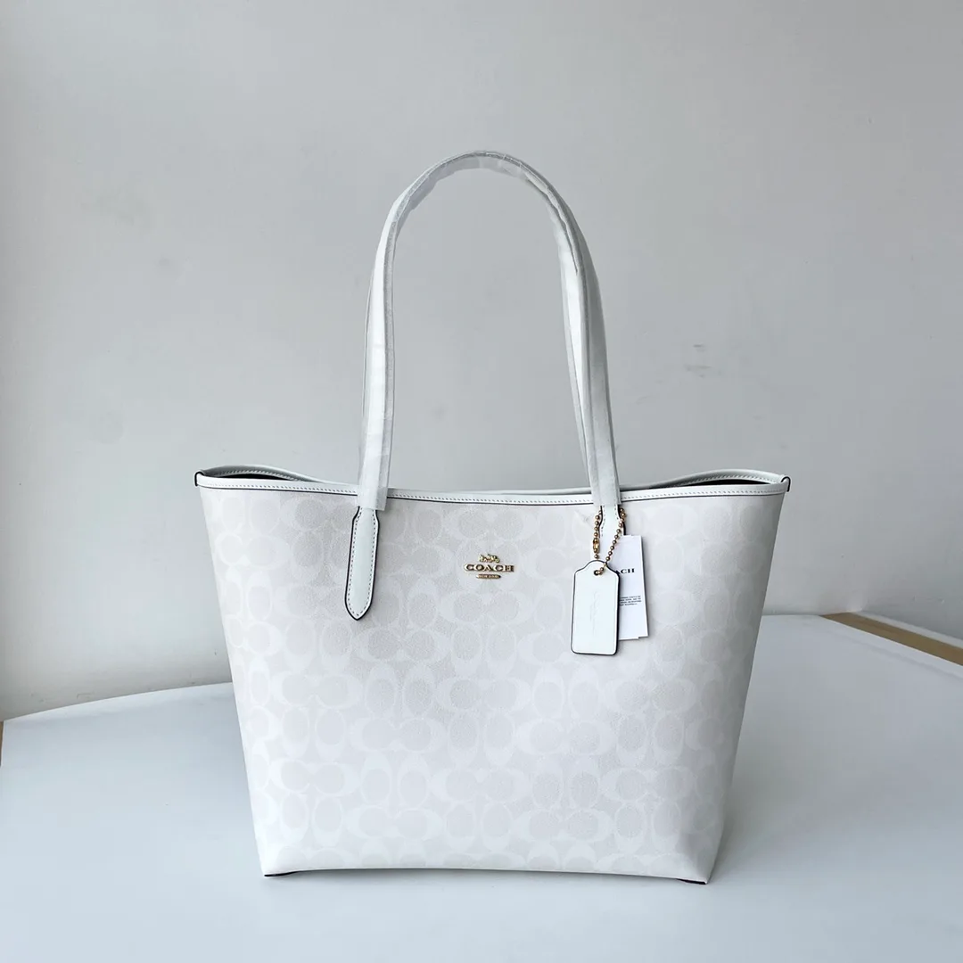 Women's Classic Handbags COACH 17961058