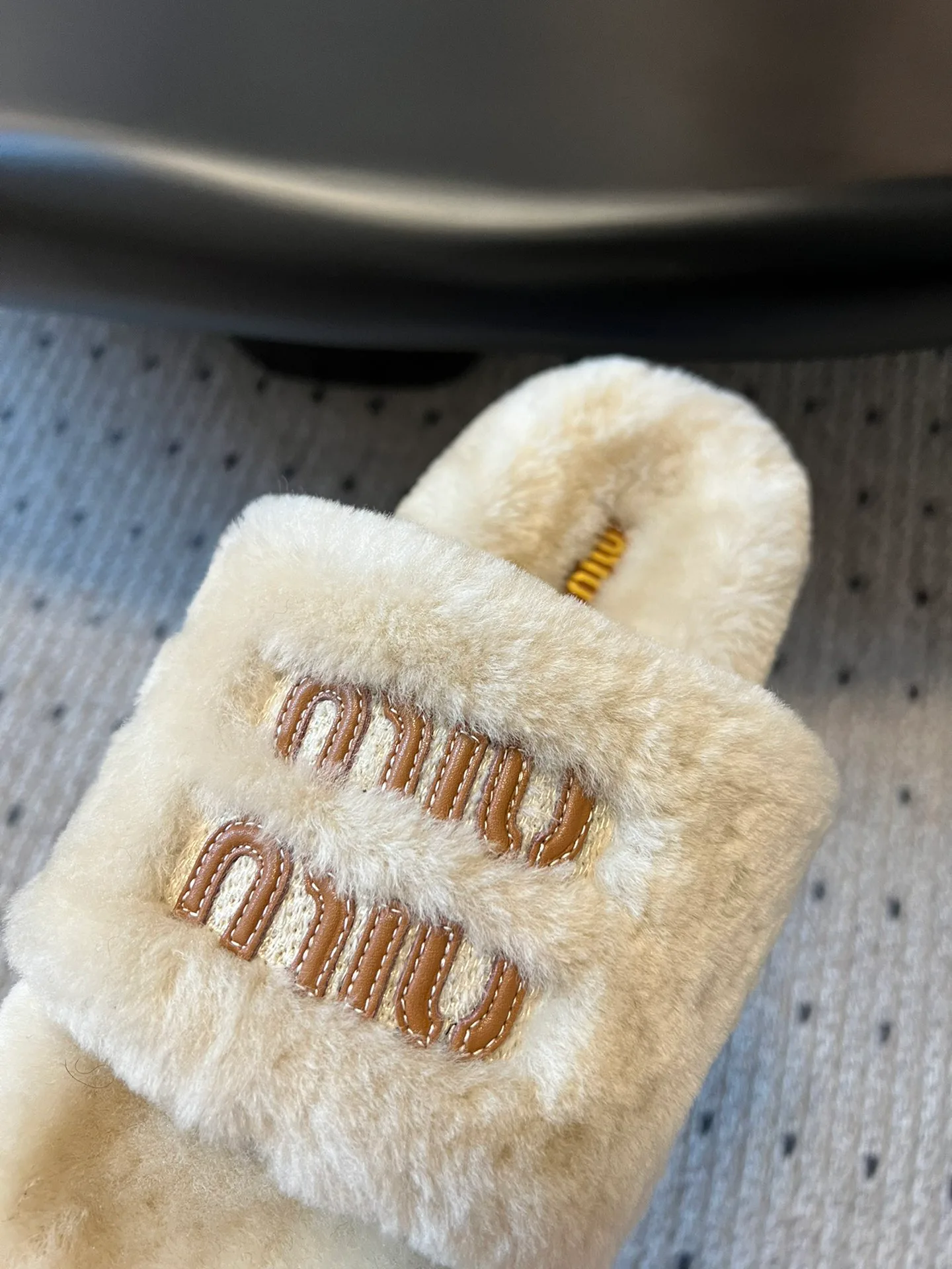 Women's Slippers MIU MIU 18241523