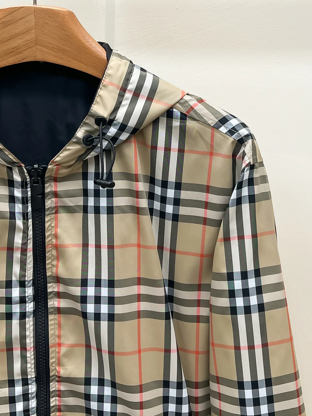 Men's Jackets And Down Jackets BURBERRY 18499070