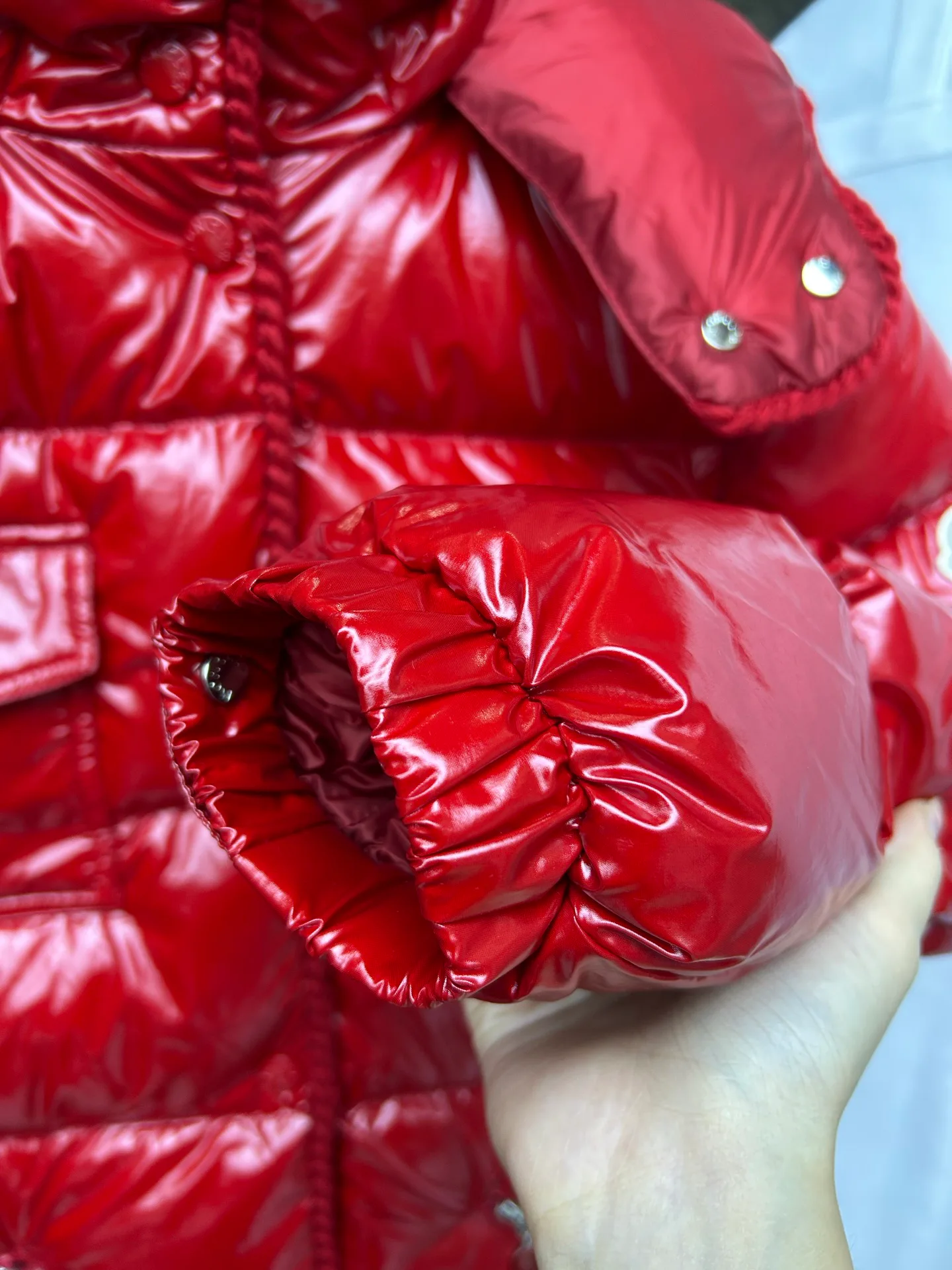 Women's Jackets And Down Jackets MONCLER 18002371