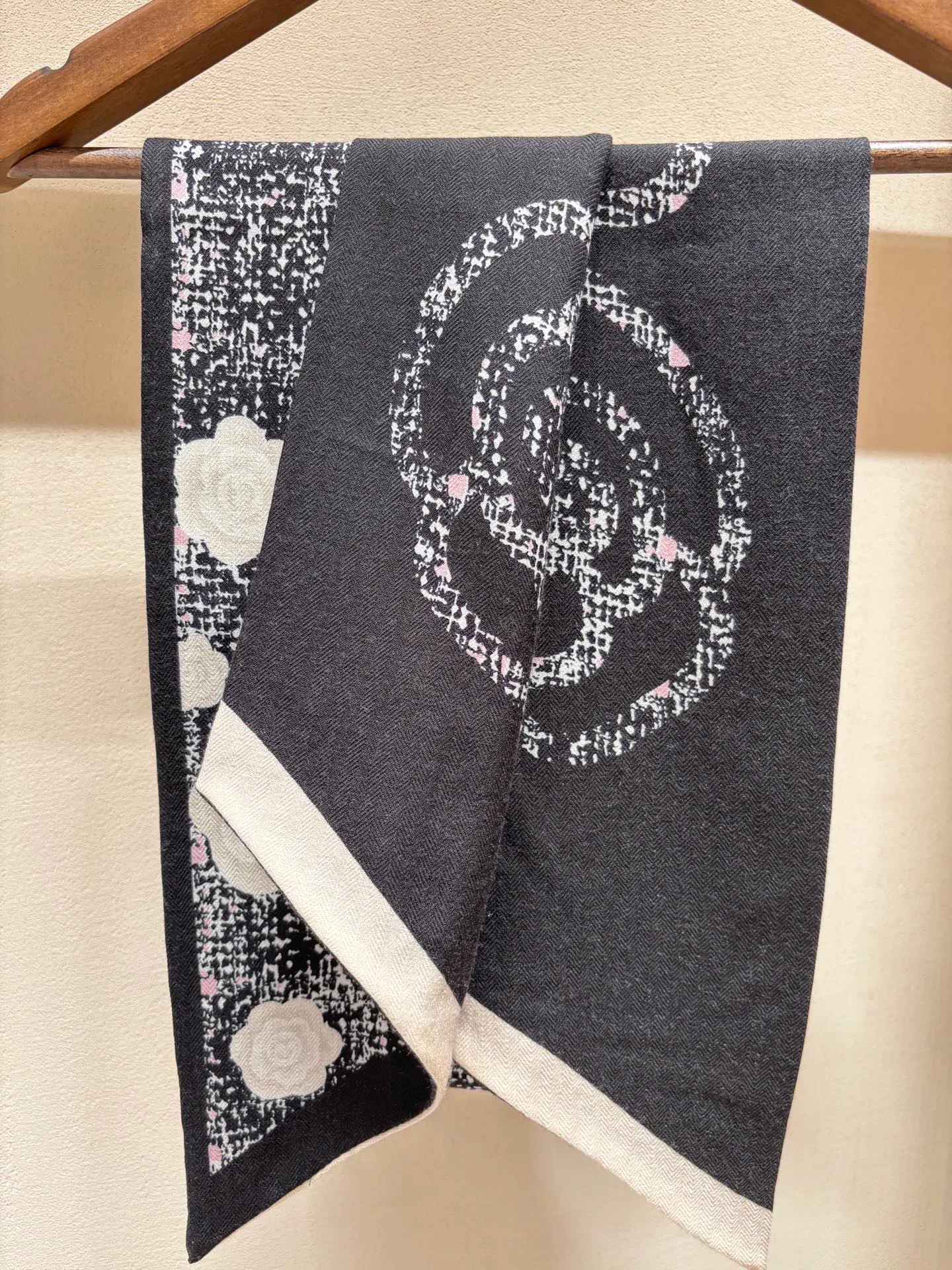 Scarves CHANEL 18093440