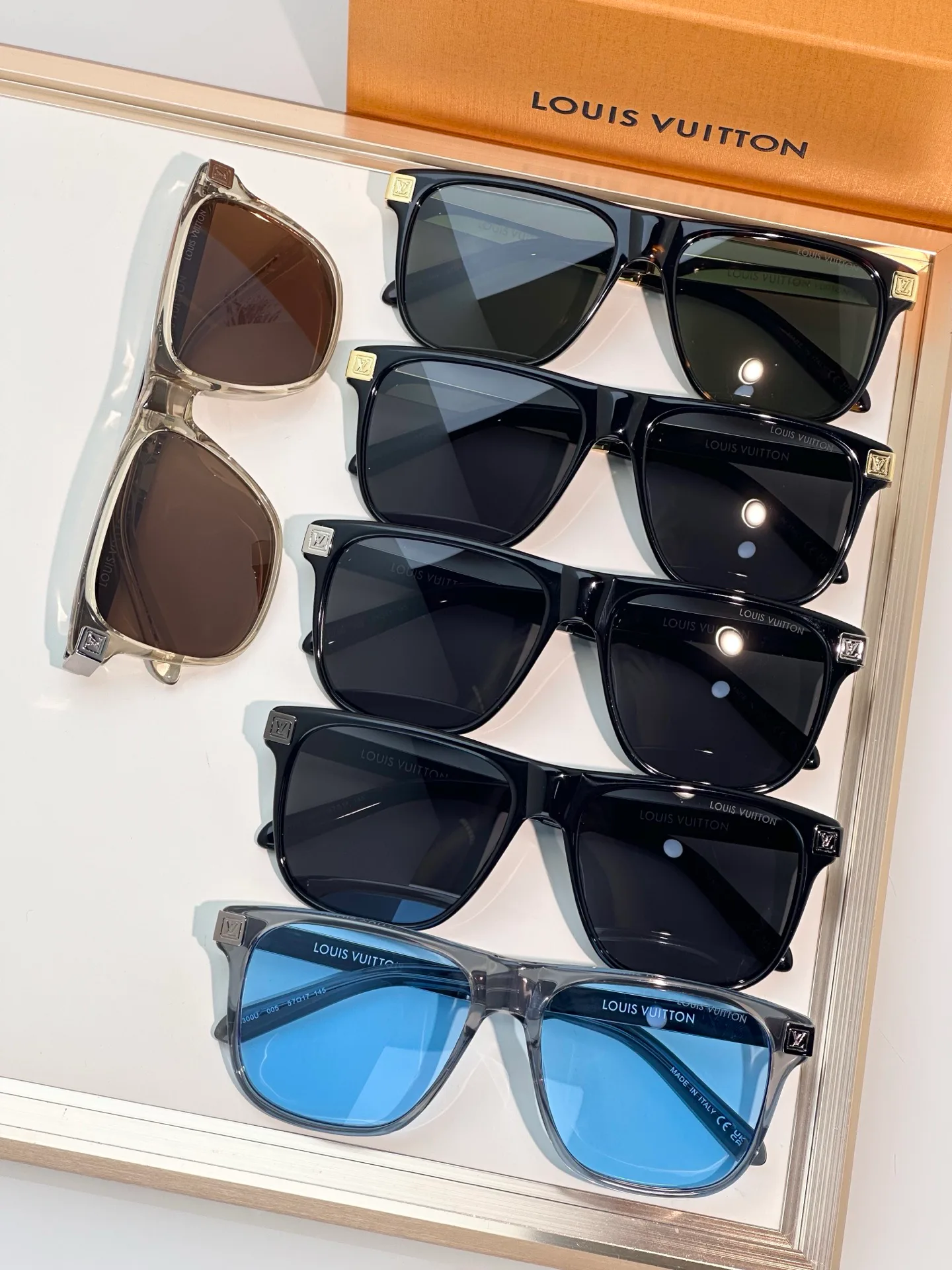 Glasses LOUIS VUITTON 18060375