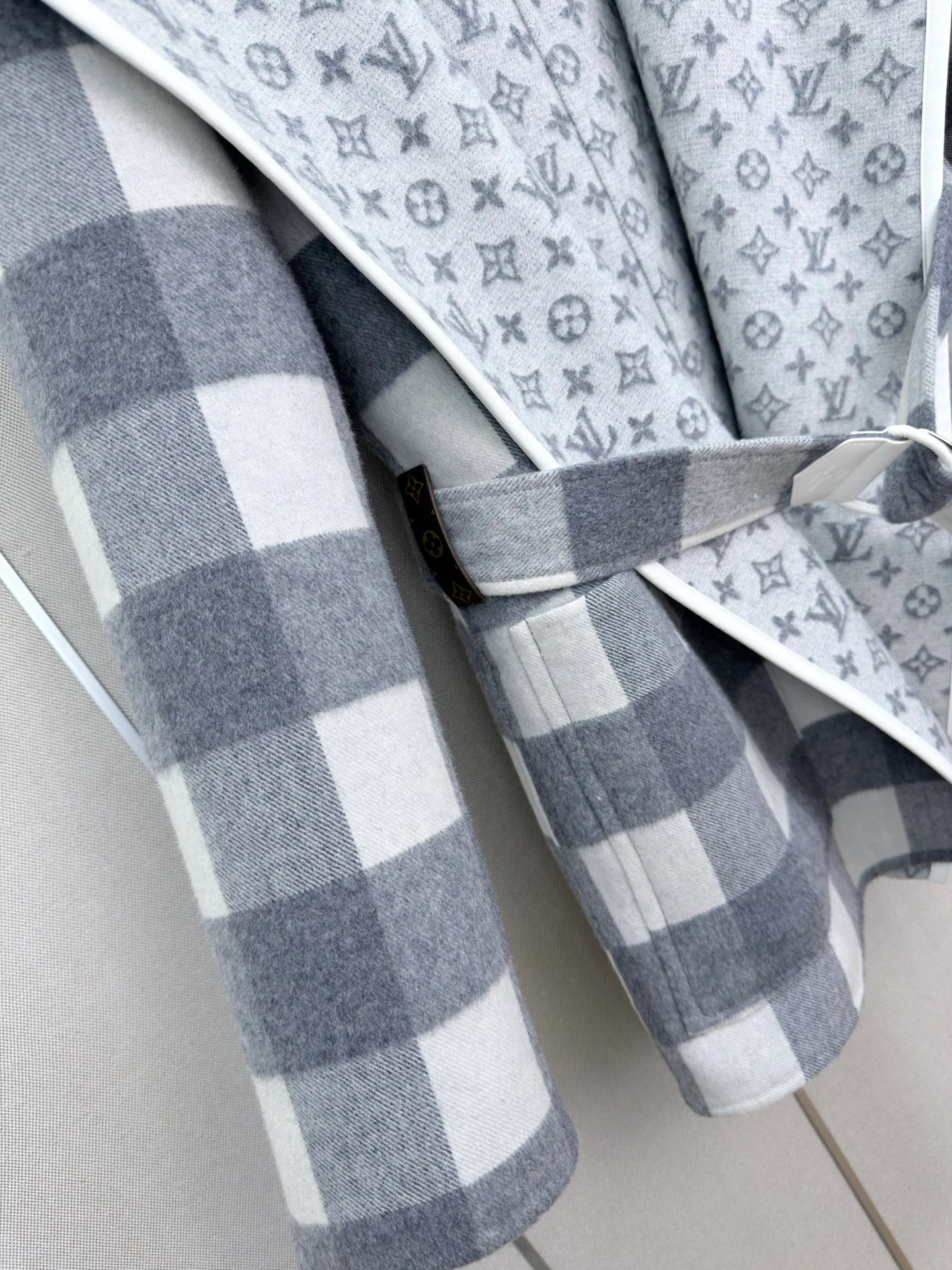 Women's Coats LOUIS VUITTON 18498357