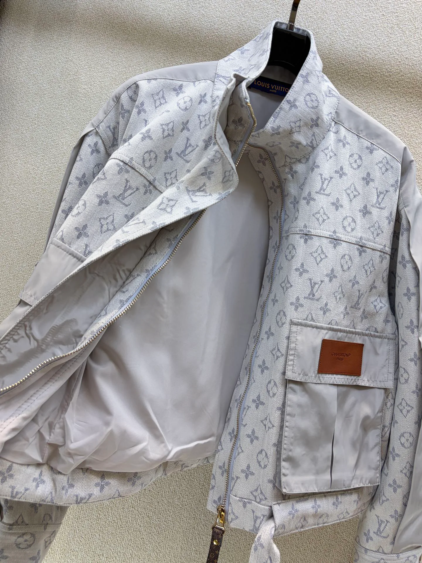 Women's Jackets And Down Jackets LOUIS VUITTON 18408055