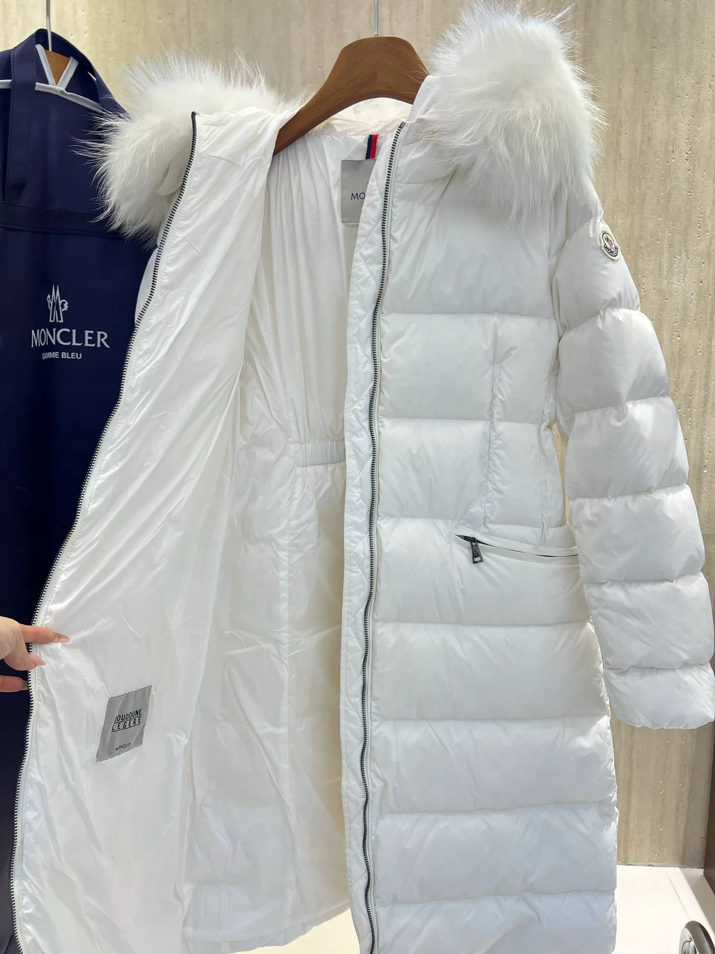 Men's Jackets And Down Jackets MONCLER 18434508