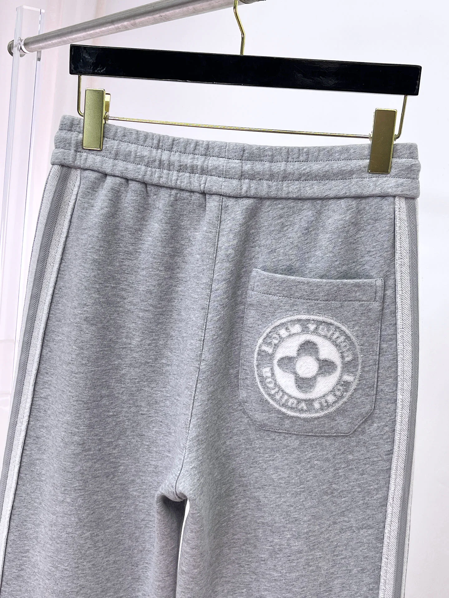 Men's Trousers LOUIS VUITTON 18399361