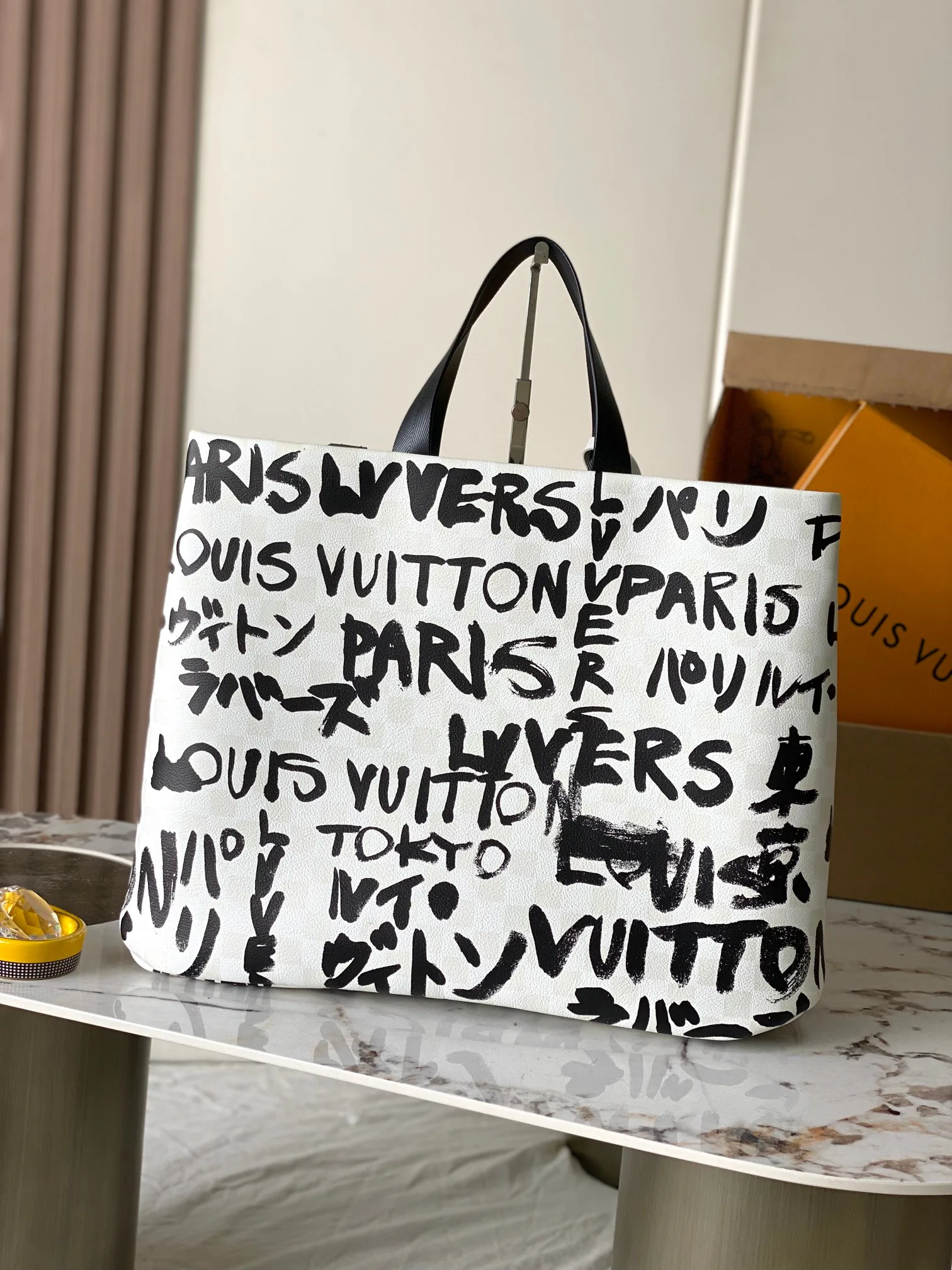 Women's Classic Handbags LOUIS VUITTON 18521058