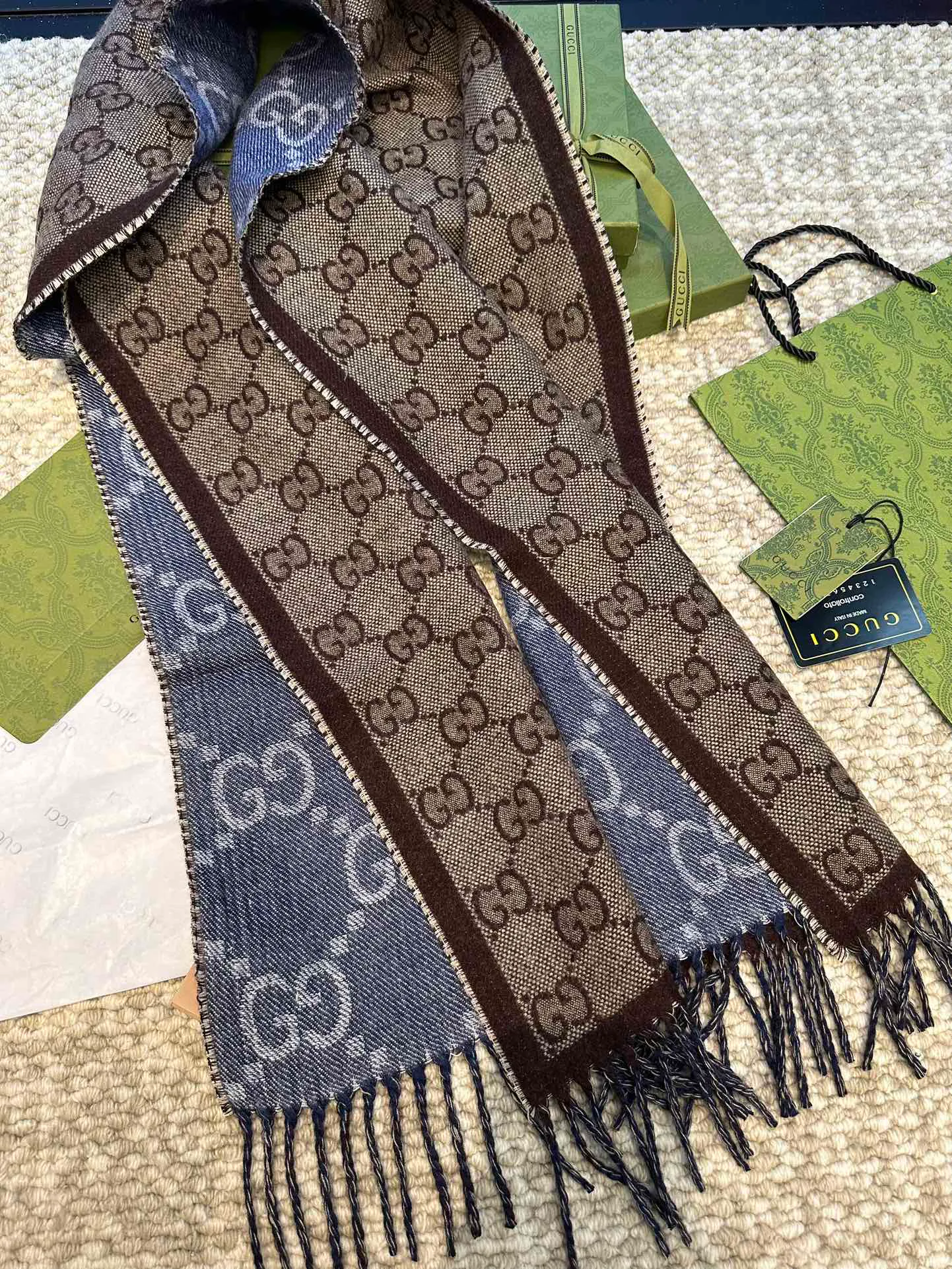 Scarves GUCCI 18105485
