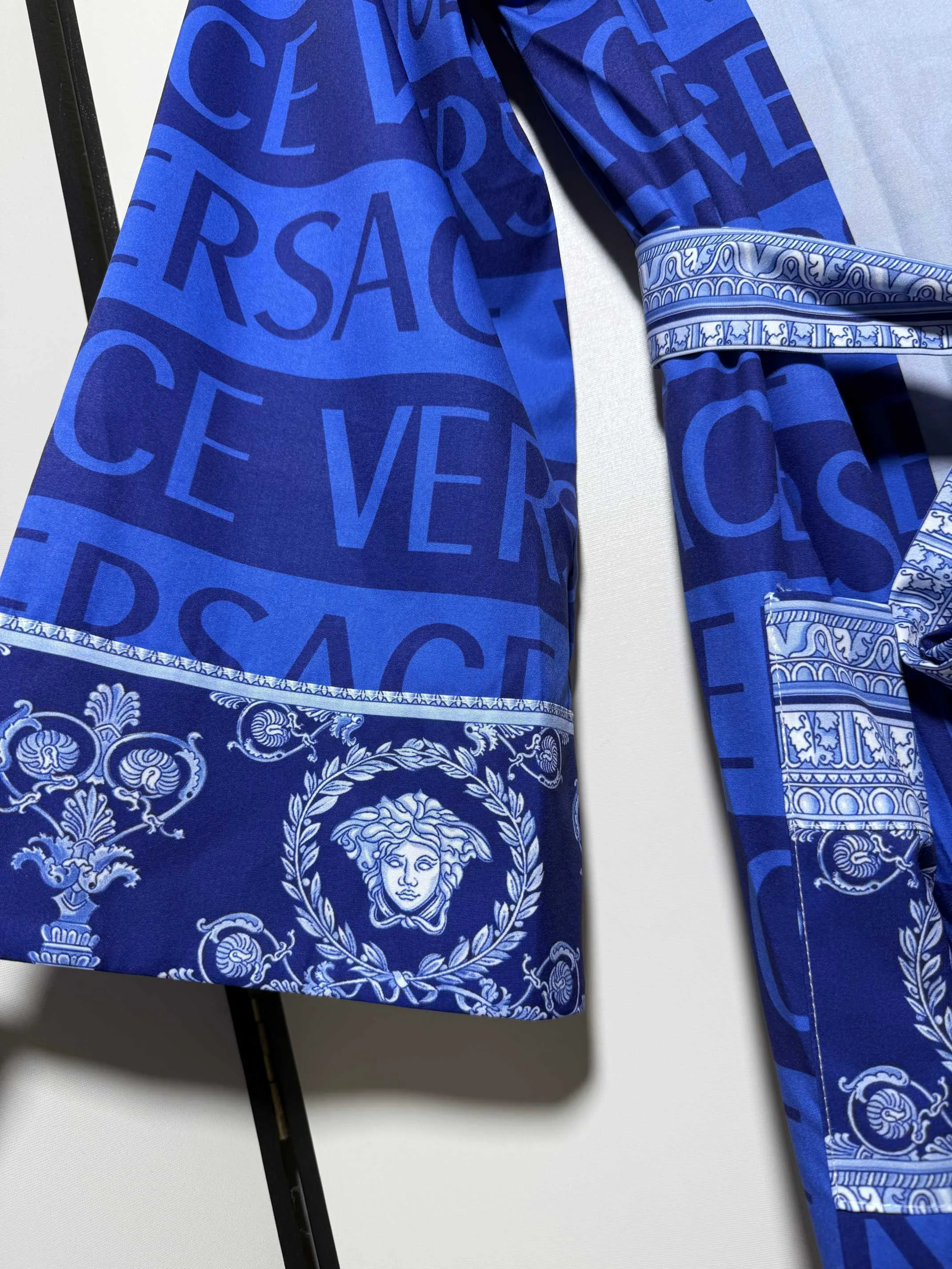 Платья Женские Versace 18561472