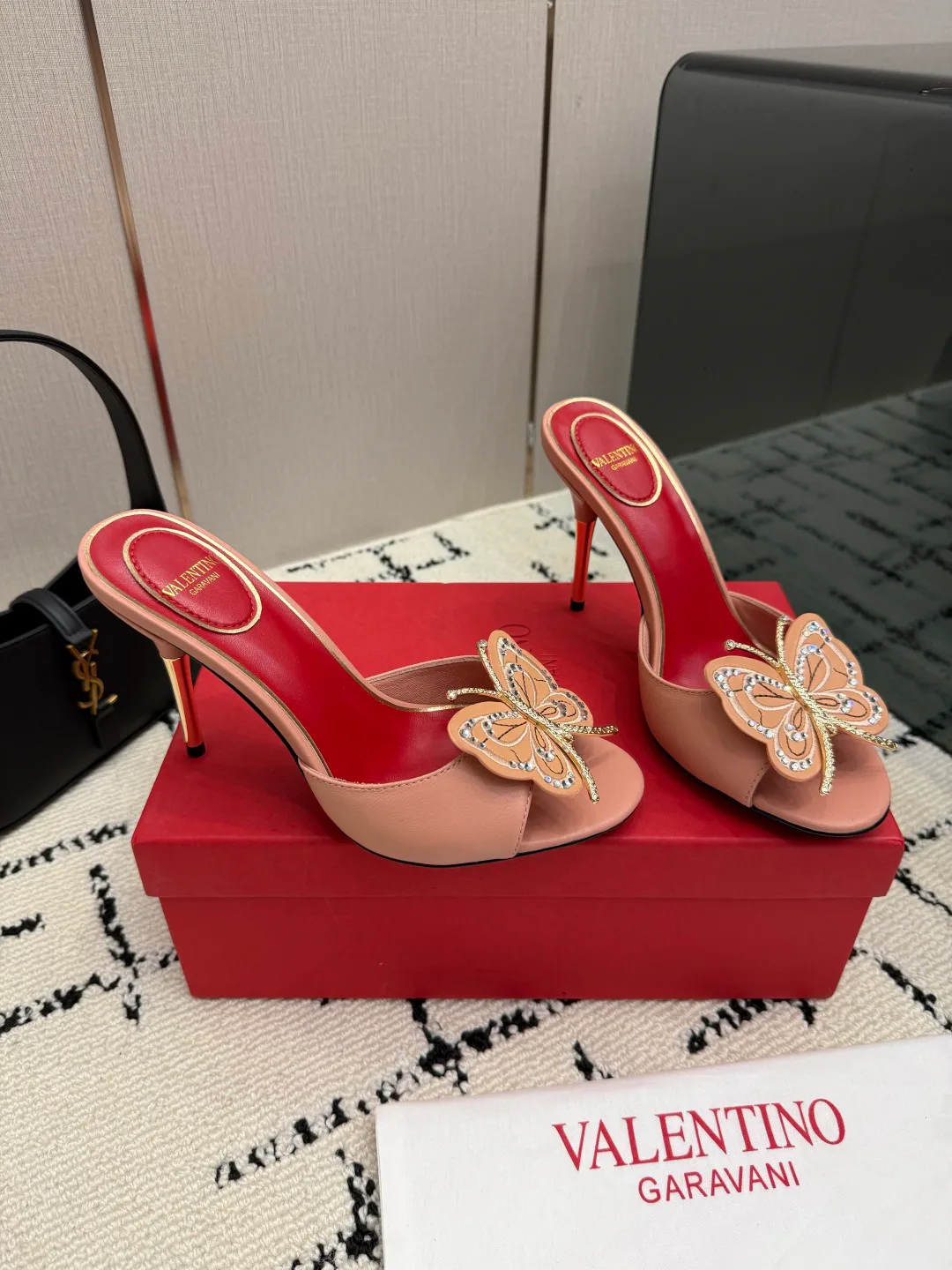 Women's Open-Toe Sandals VALENTINO 18049034