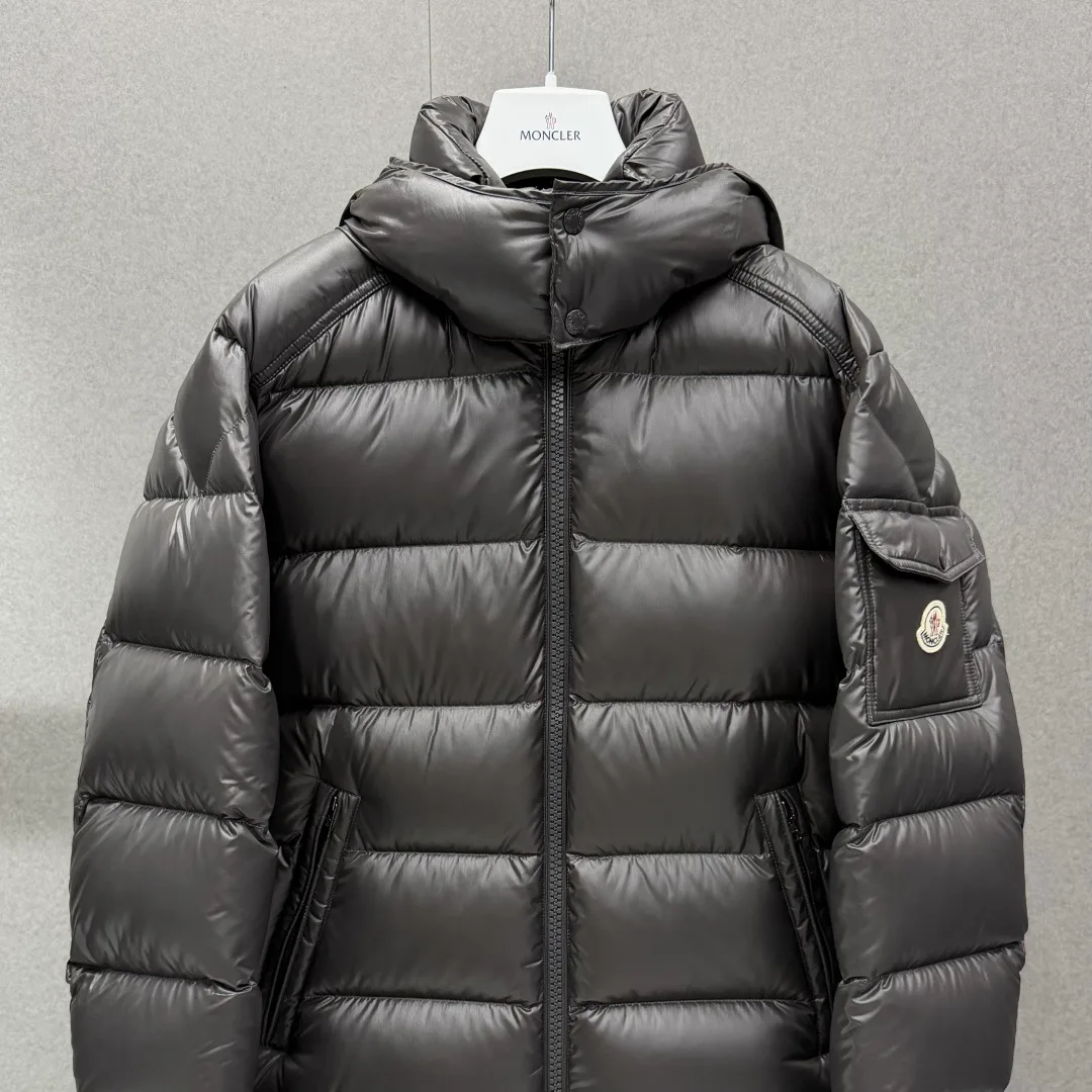 Men's Jackets And Down Jackets MONCLER 17391878