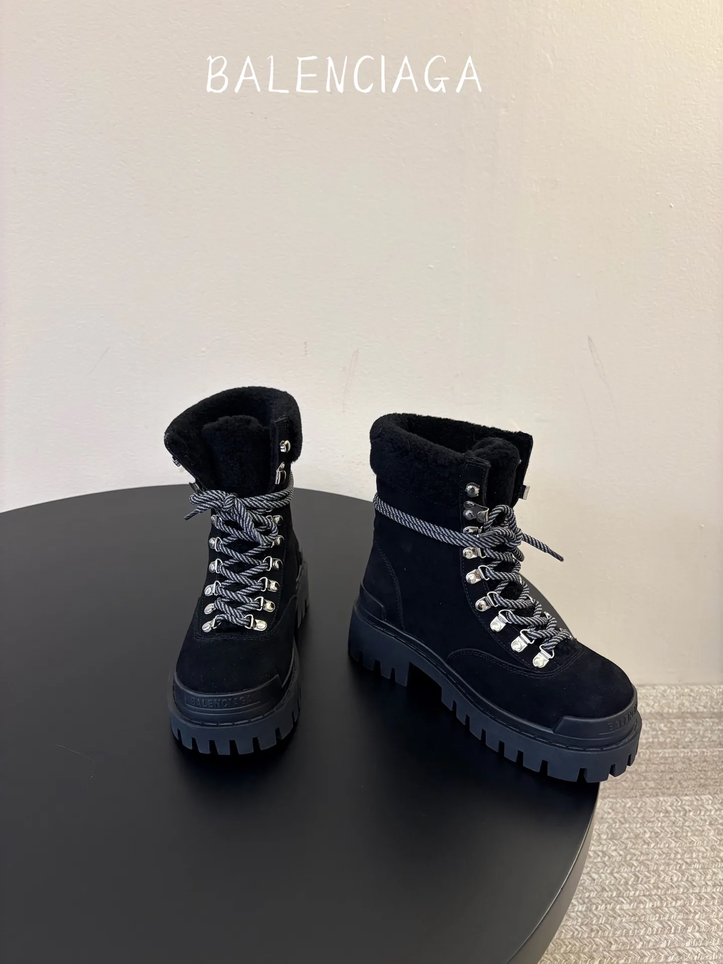 Ботинки Женские Balenciaga 18590344