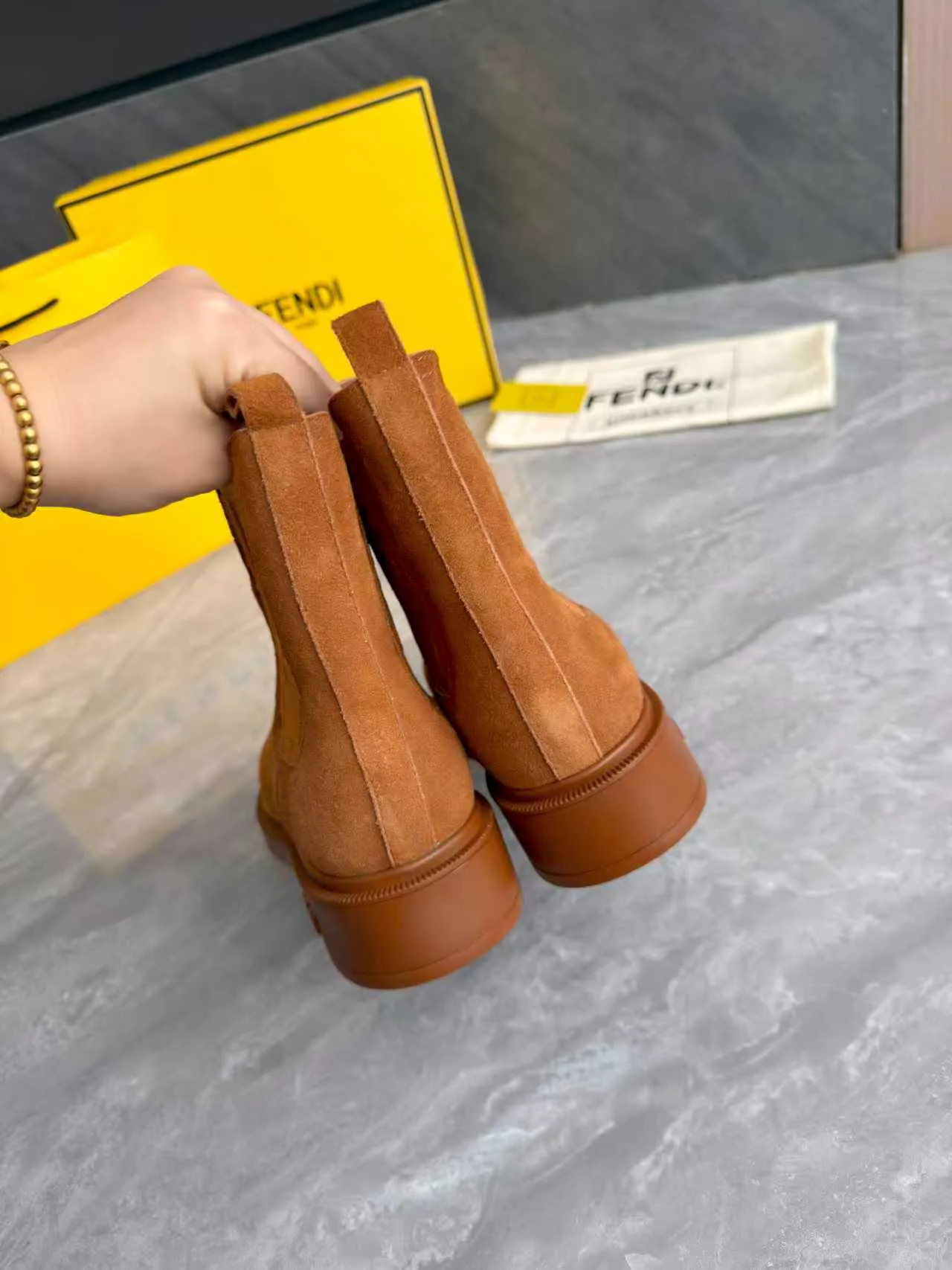 Women's Ankle Boots FENDI 18104331