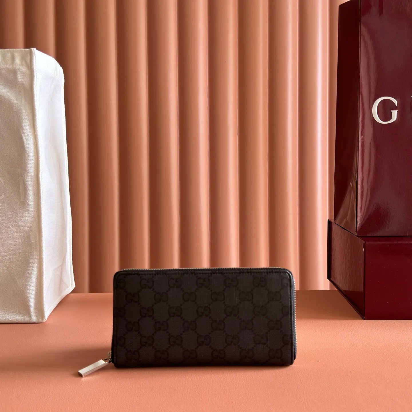 Women's Clutches GUCCI 17947880