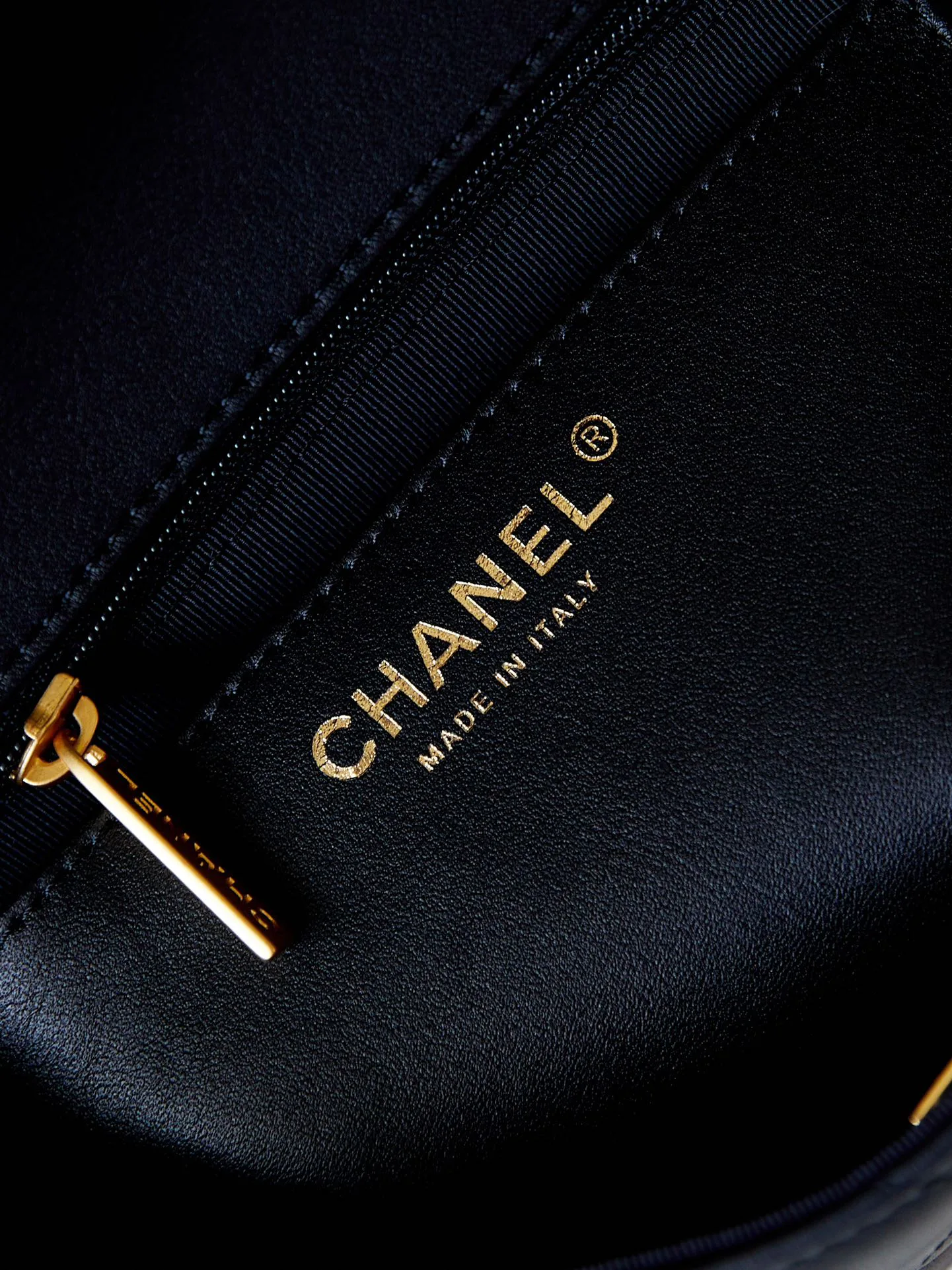 Women's Classic Handbags CHANEL 18065575