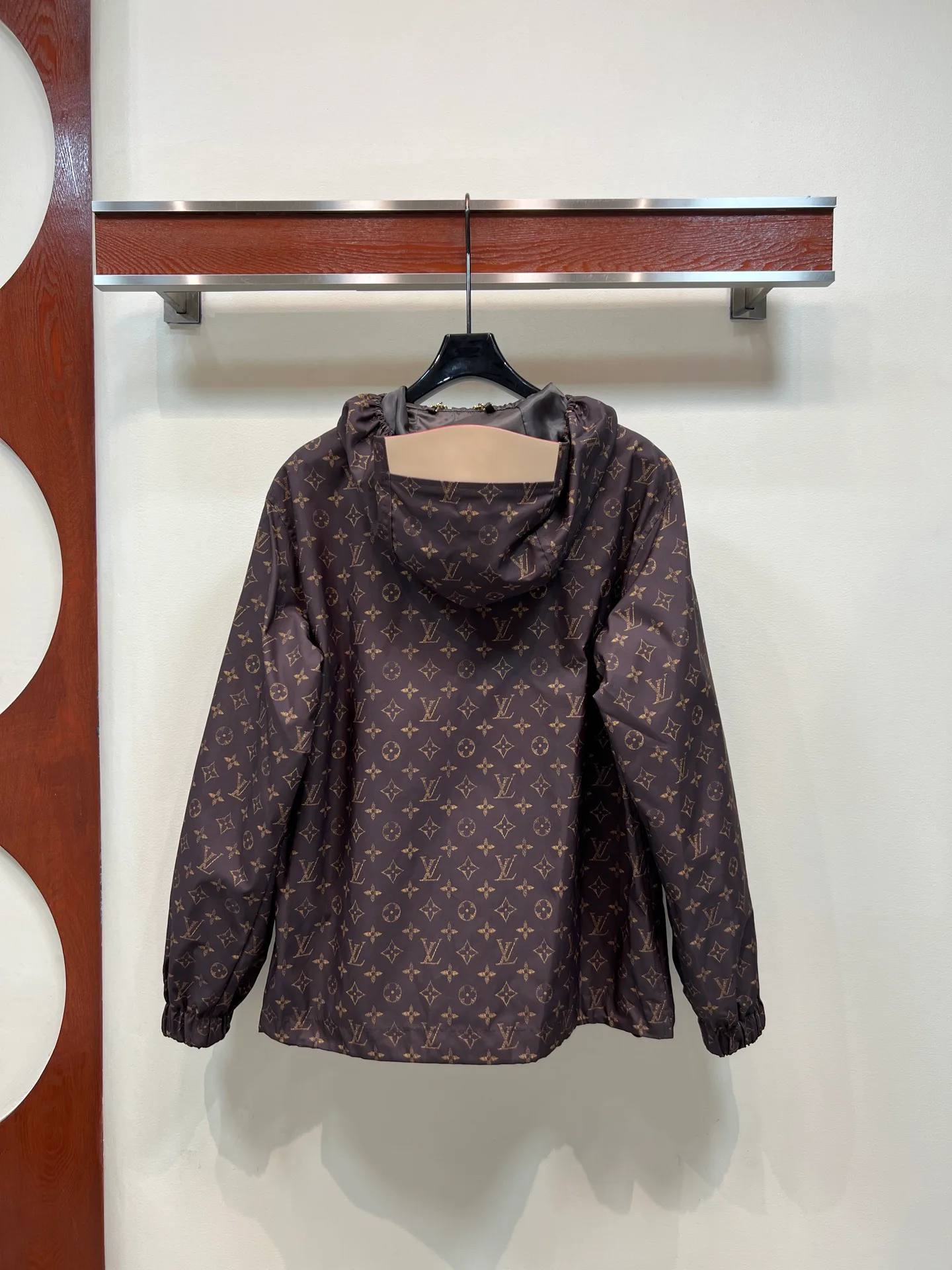 Women's Jackets And Down Jackets LOUIS VUITTON 18408133