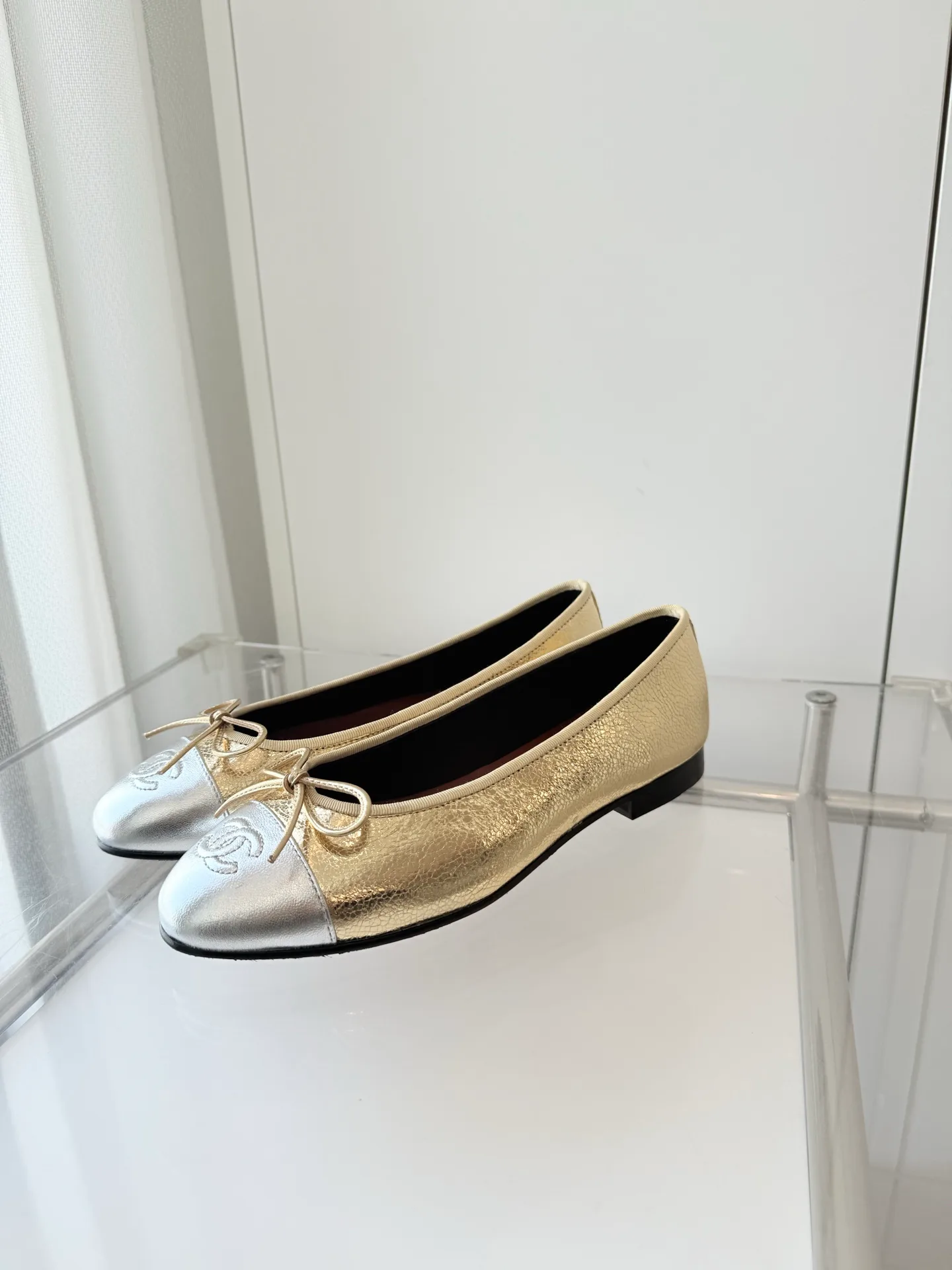 Women's Ballet Flats CHANEL 18120821