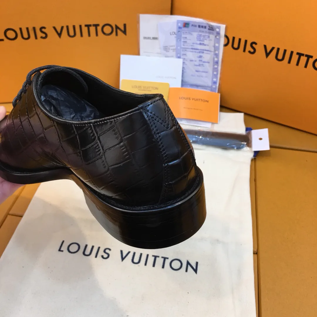 Men's Loafers And Dress Shoes LOUIS VUITTON 17955349