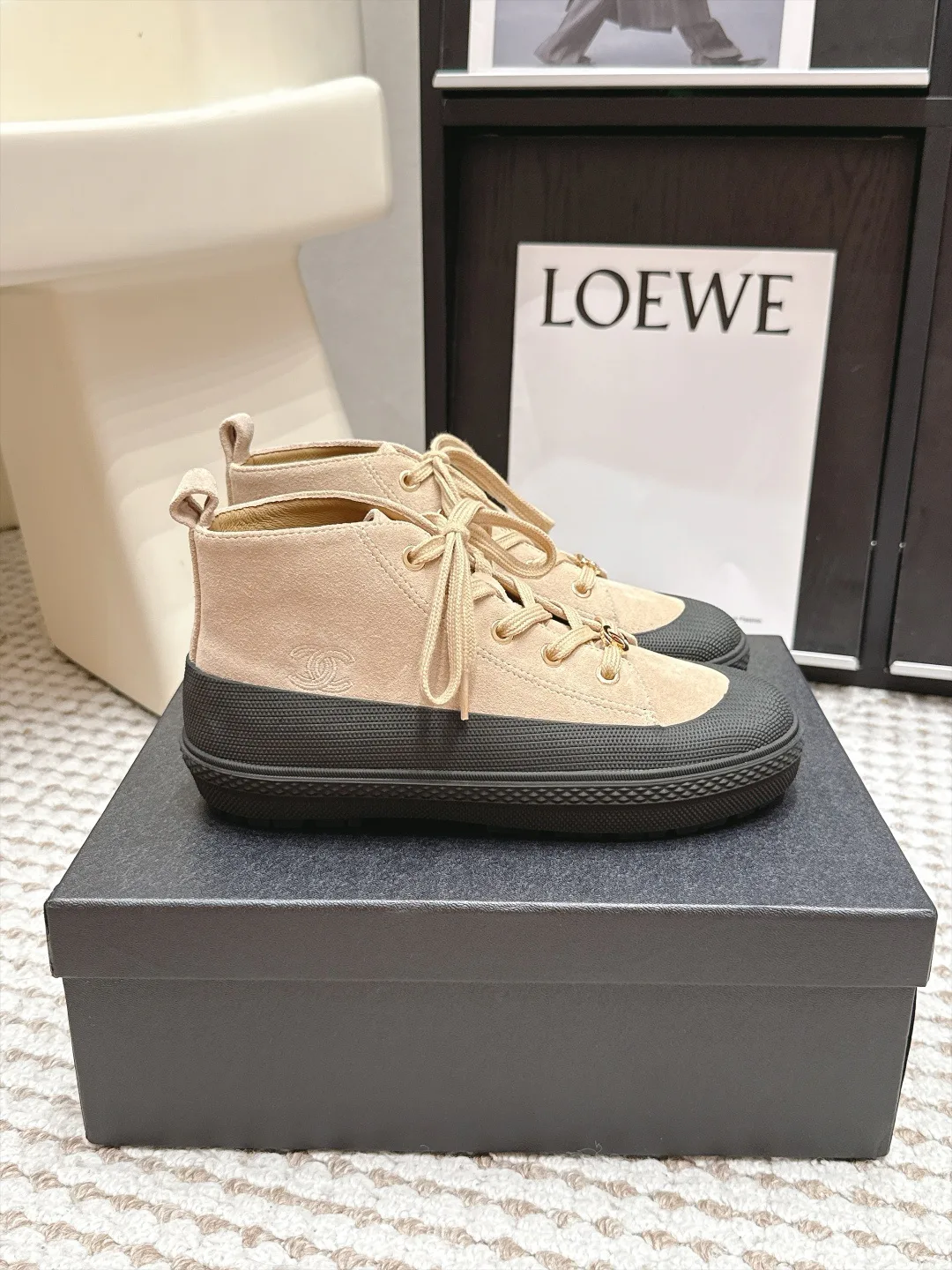 Women's Sneakers CHANEL 18497858