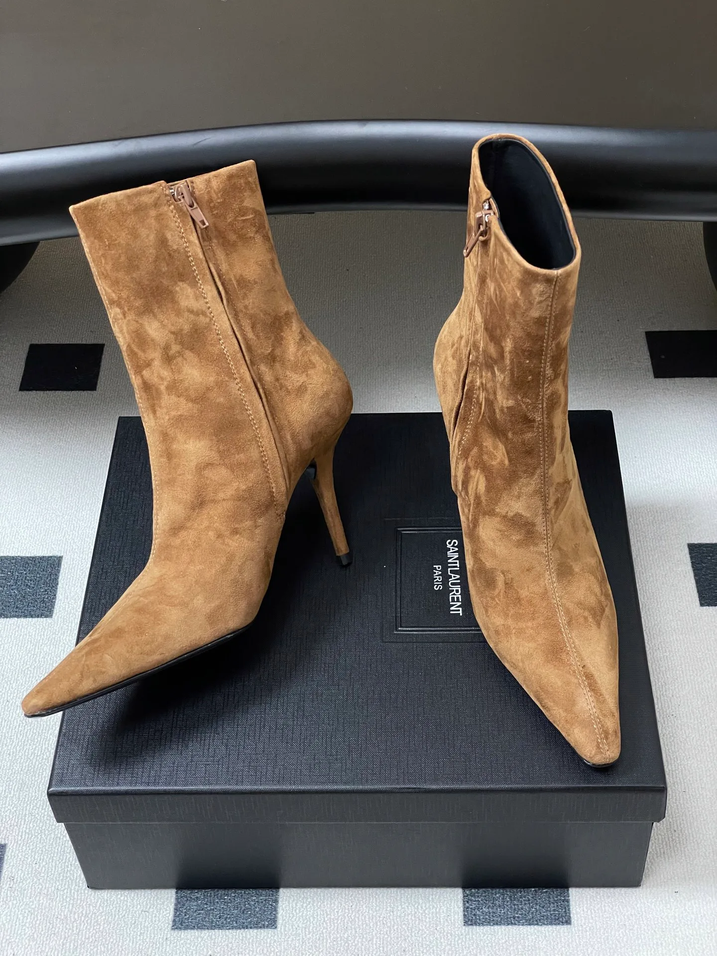 Women's Booties SAINT LAURENT 18461766