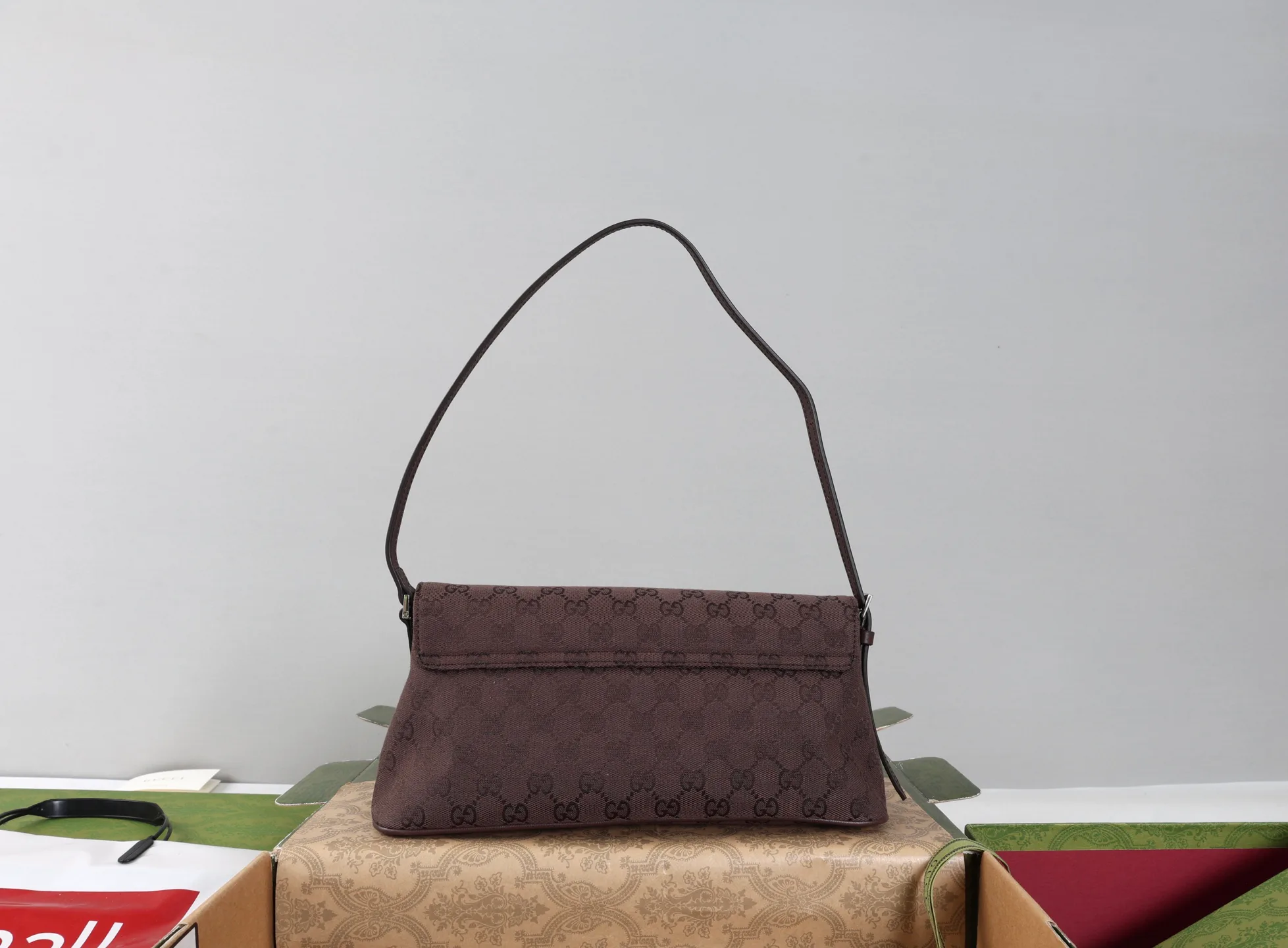 Women's Classic Handbags GUCCI 18065241